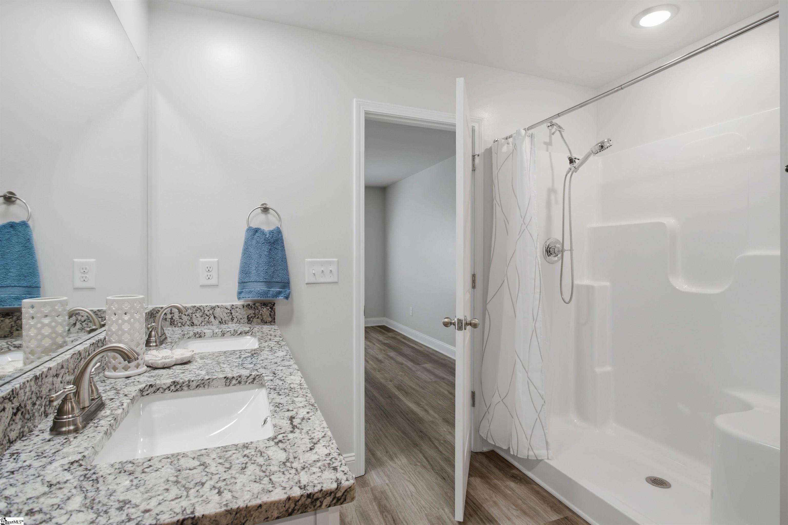 216 Woodfield Avenue Property Photo 18