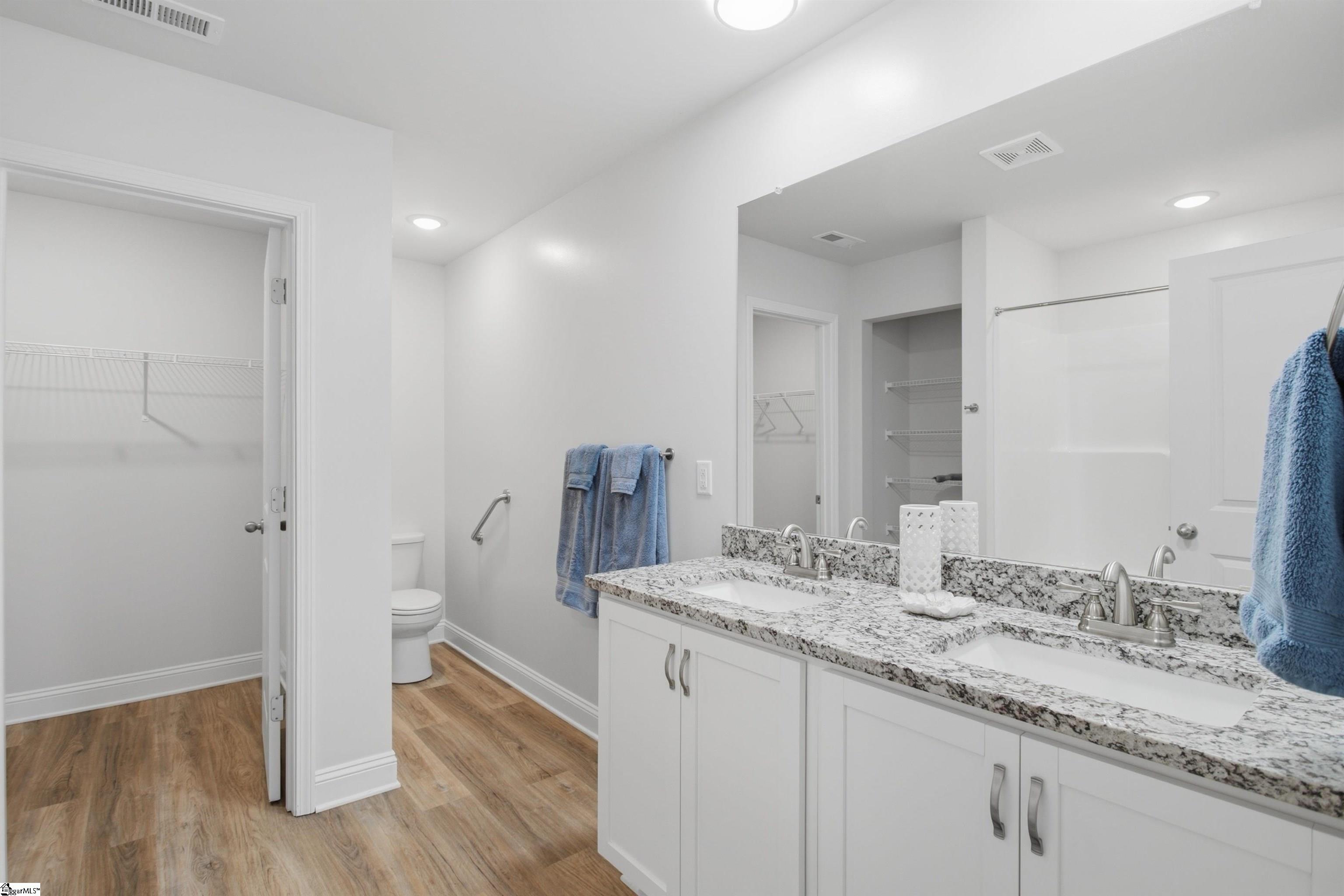 216 Woodfield Avenue Property Photo 19