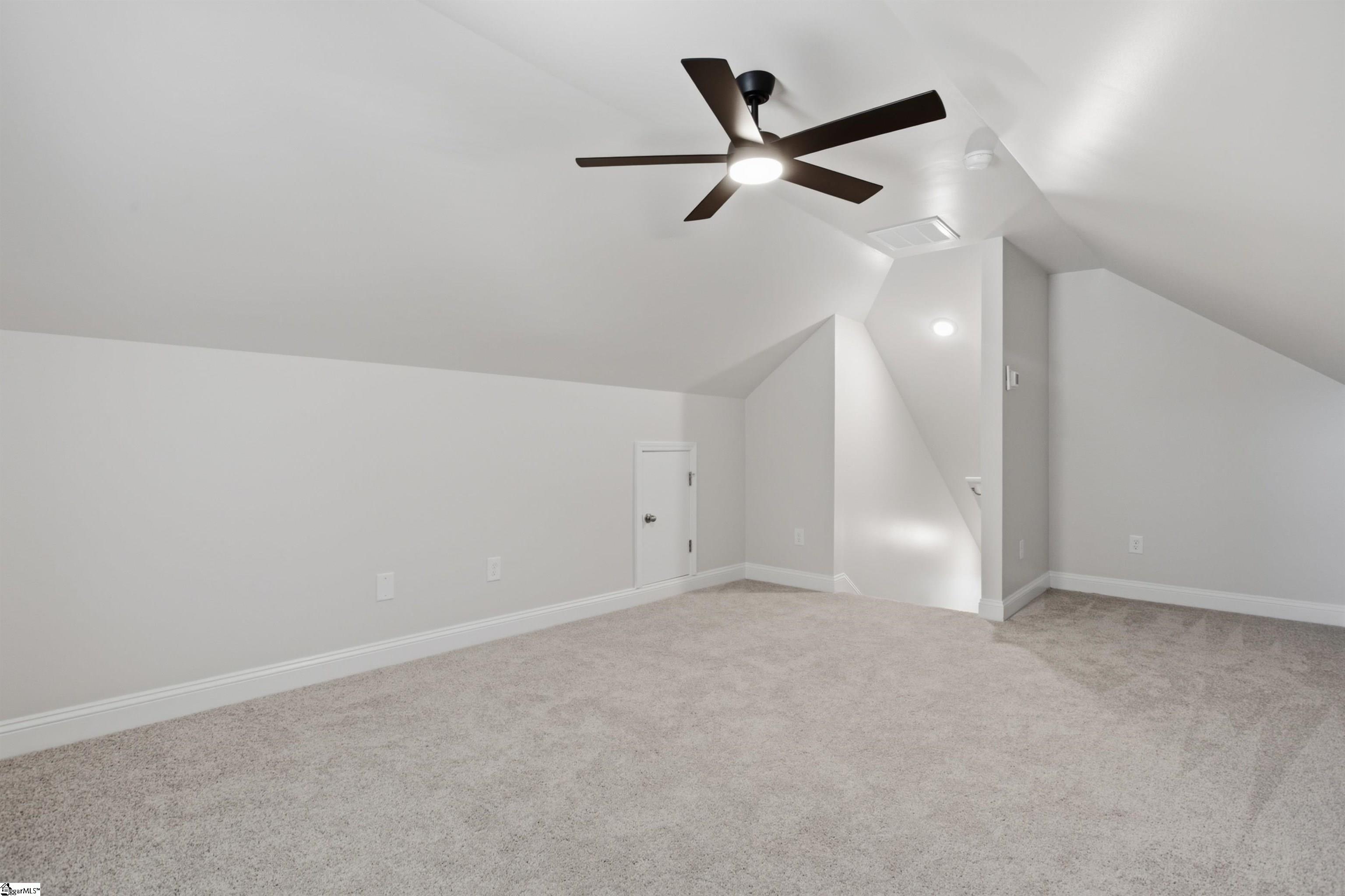 216 Woodfield Avenue Property Photo 28