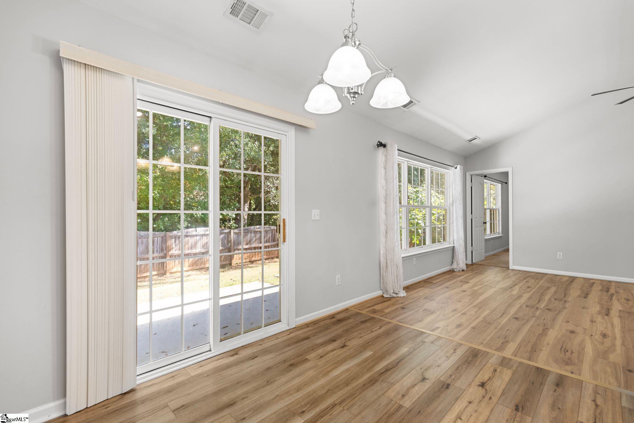 12 Knoll Ridge Drive Property Photo 12