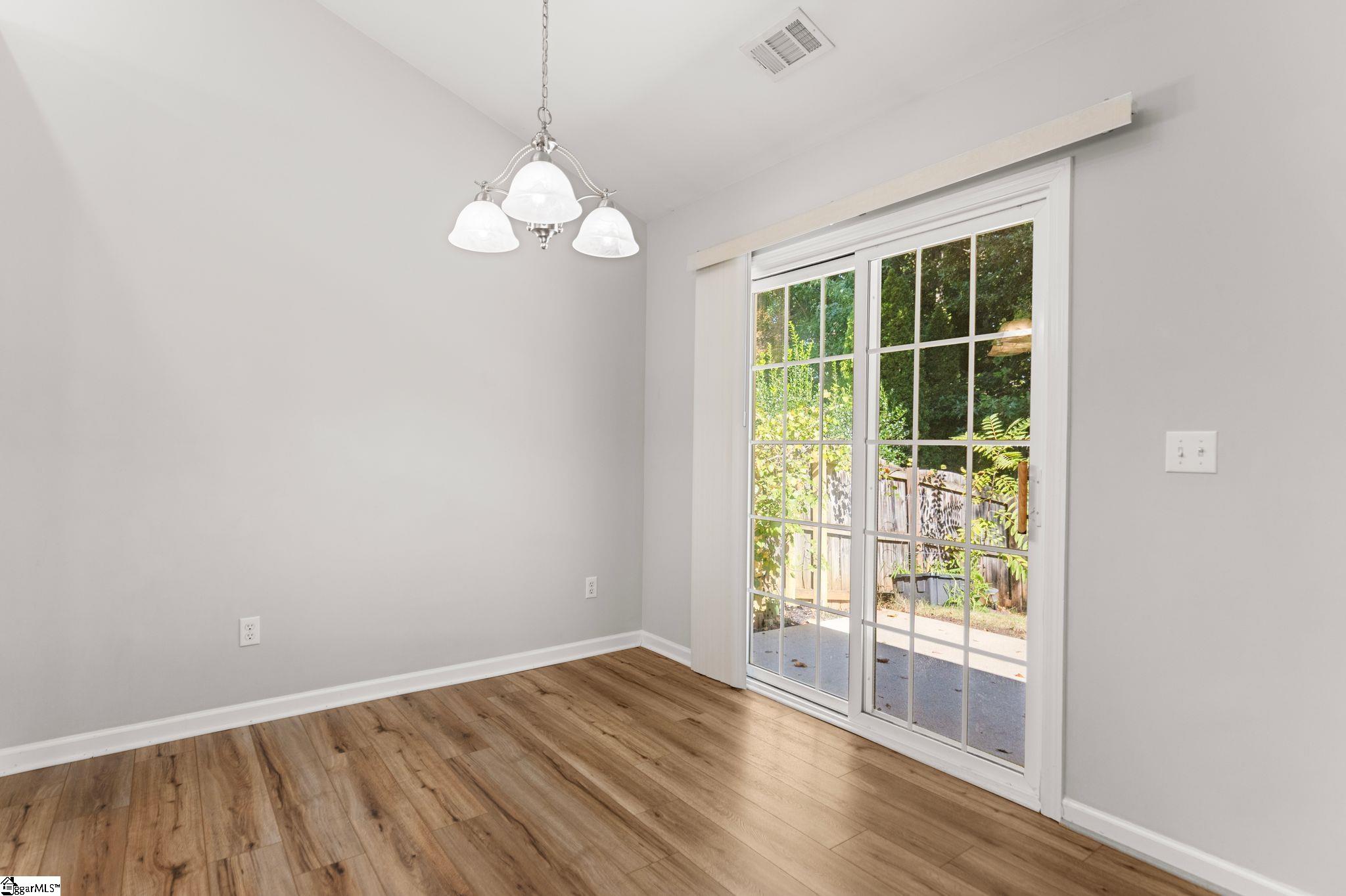 12 Knoll Ridge Drive Property Photo 13