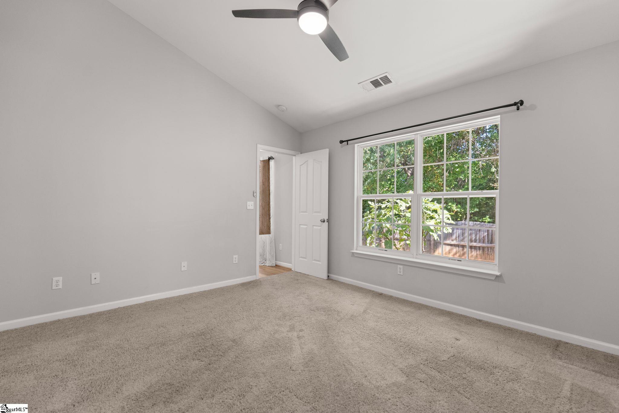 12 Knoll Ridge Drive Property Photo 16