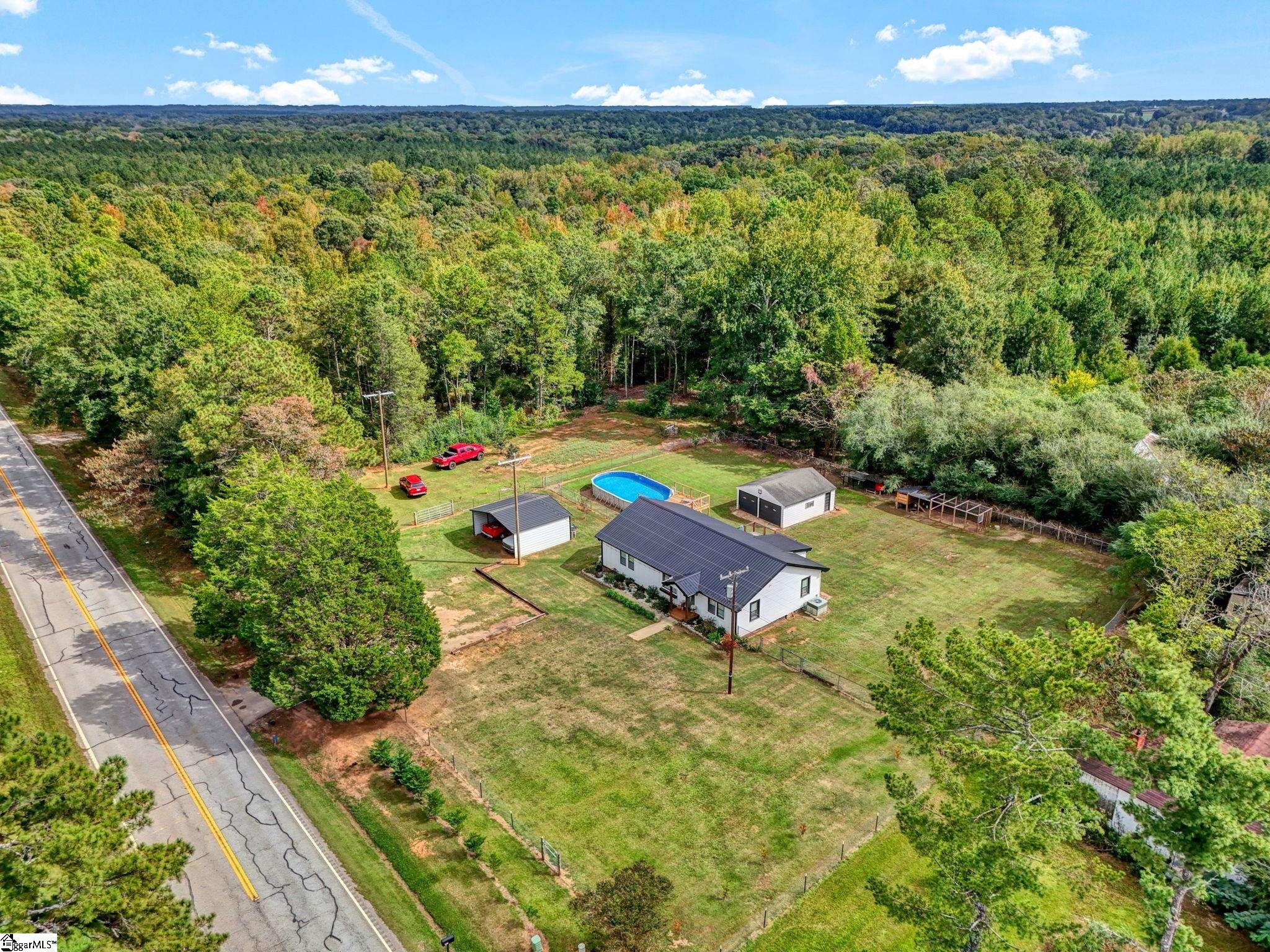 17305 Highway 76 West Property Photo 5