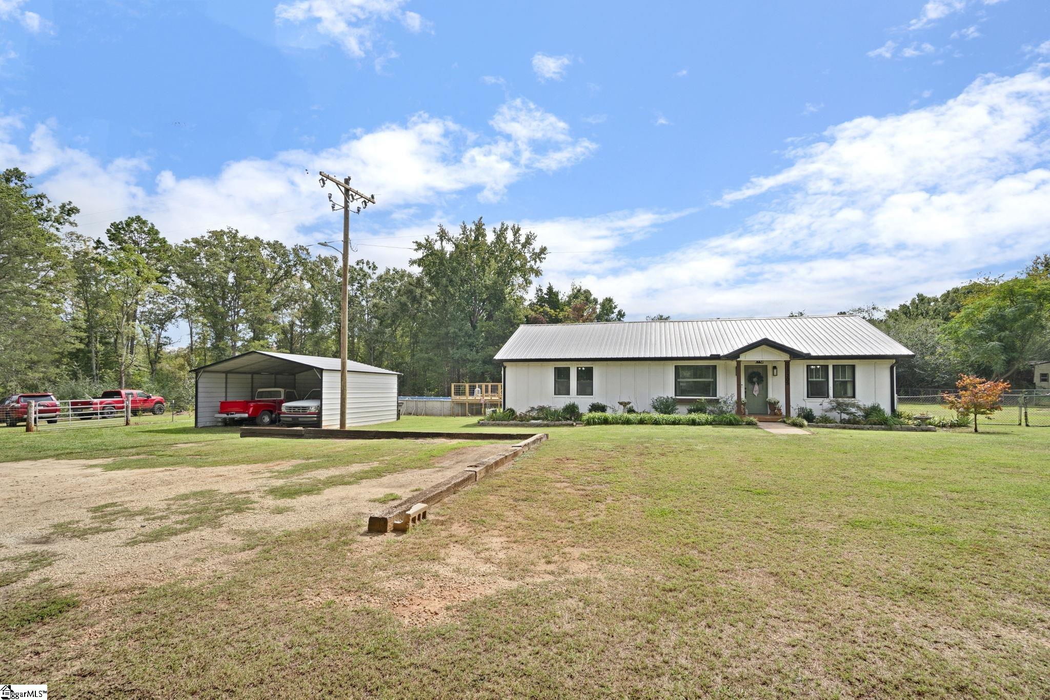 17305 Highway 76 West Property Photo 8