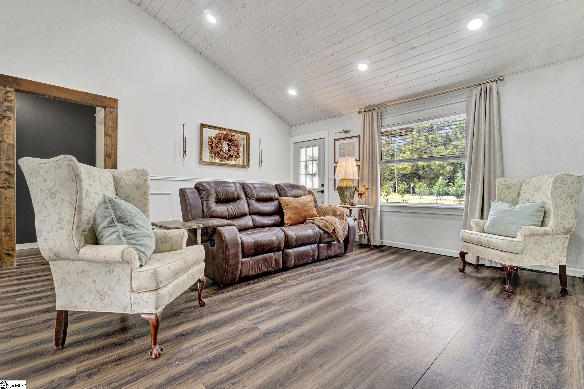 17305 Highway 76 West Property Photo 15