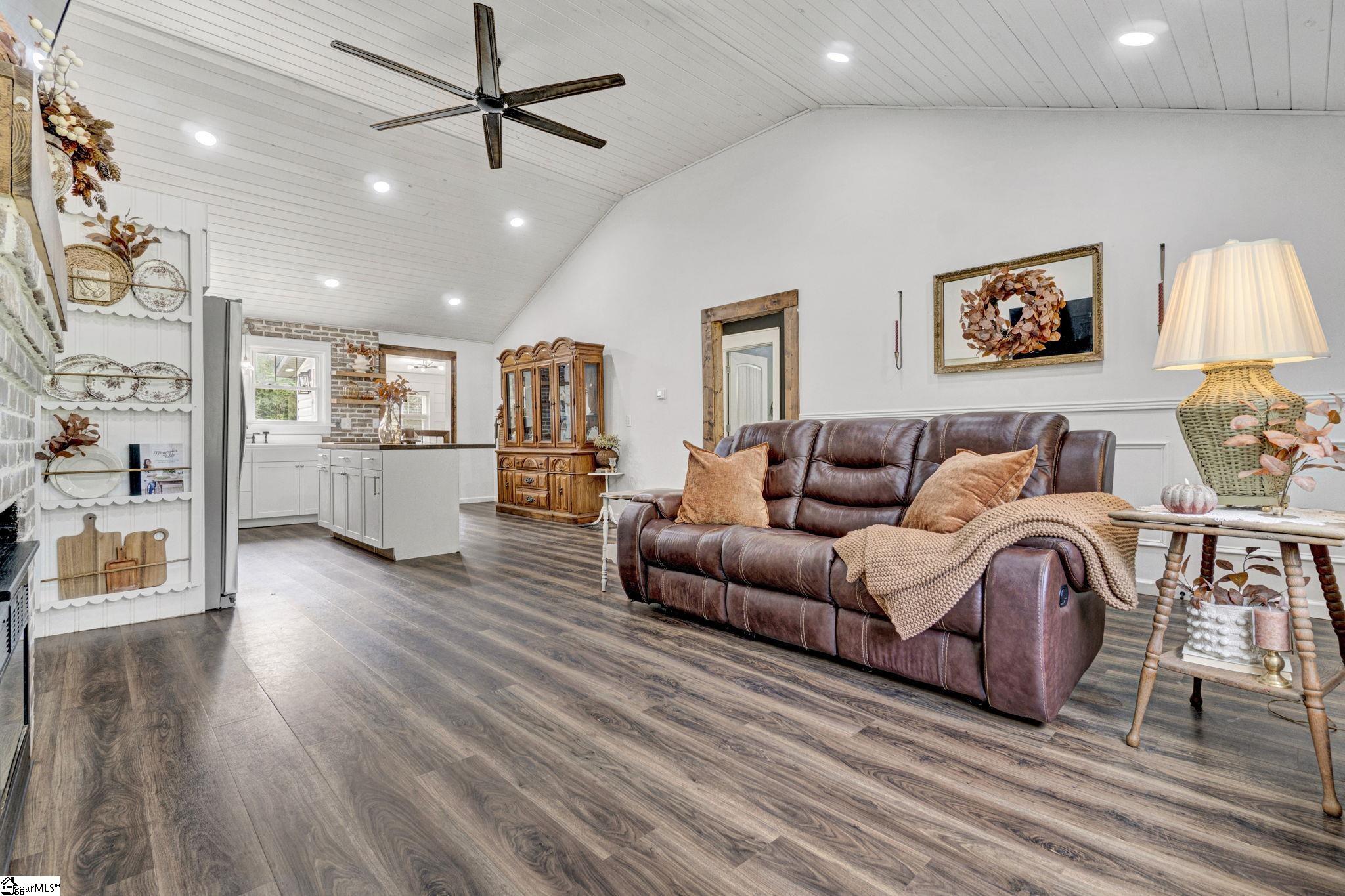 17305 Highway 76 West Property Photo 16