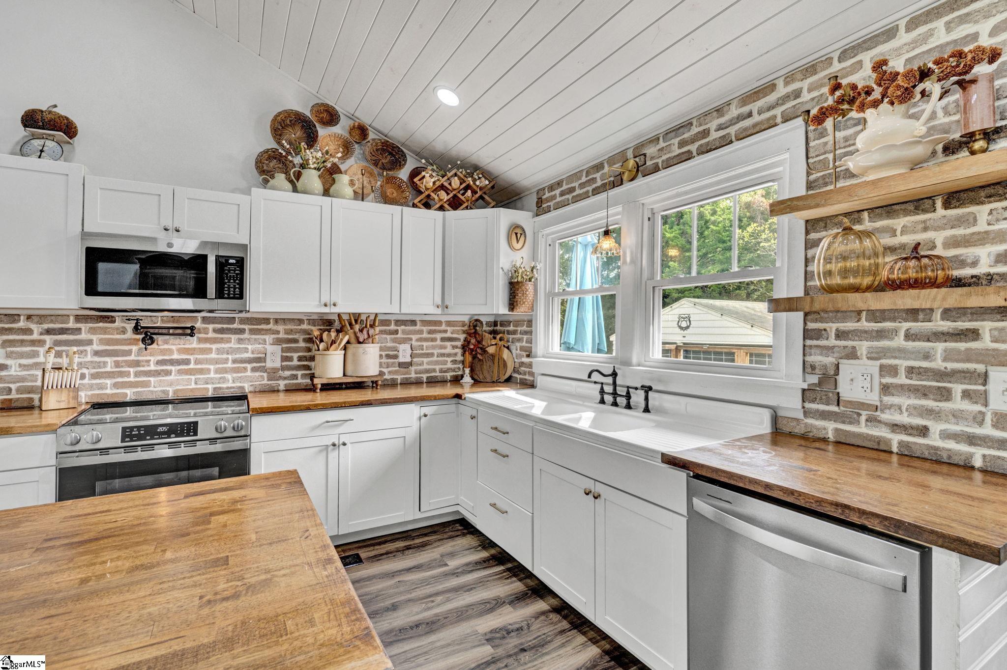 17305 Highway 76 West Property Photo 19