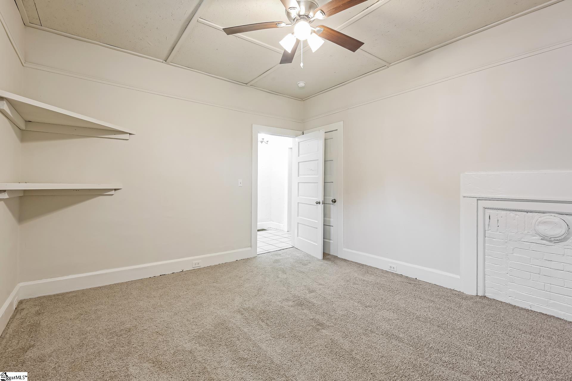 15 Crescent Street Property Photo 11
