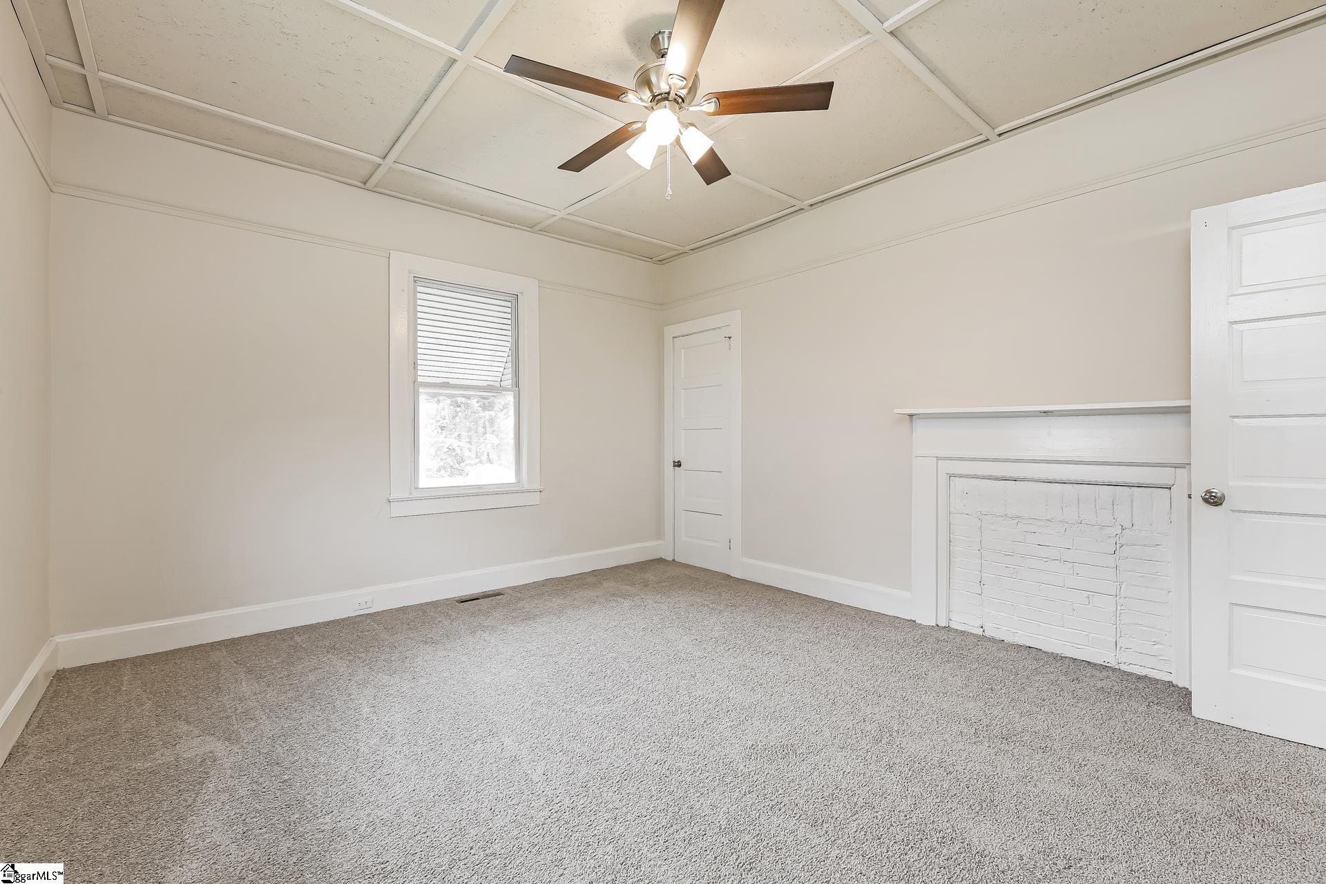 15 Crescent Street Property Photo 14