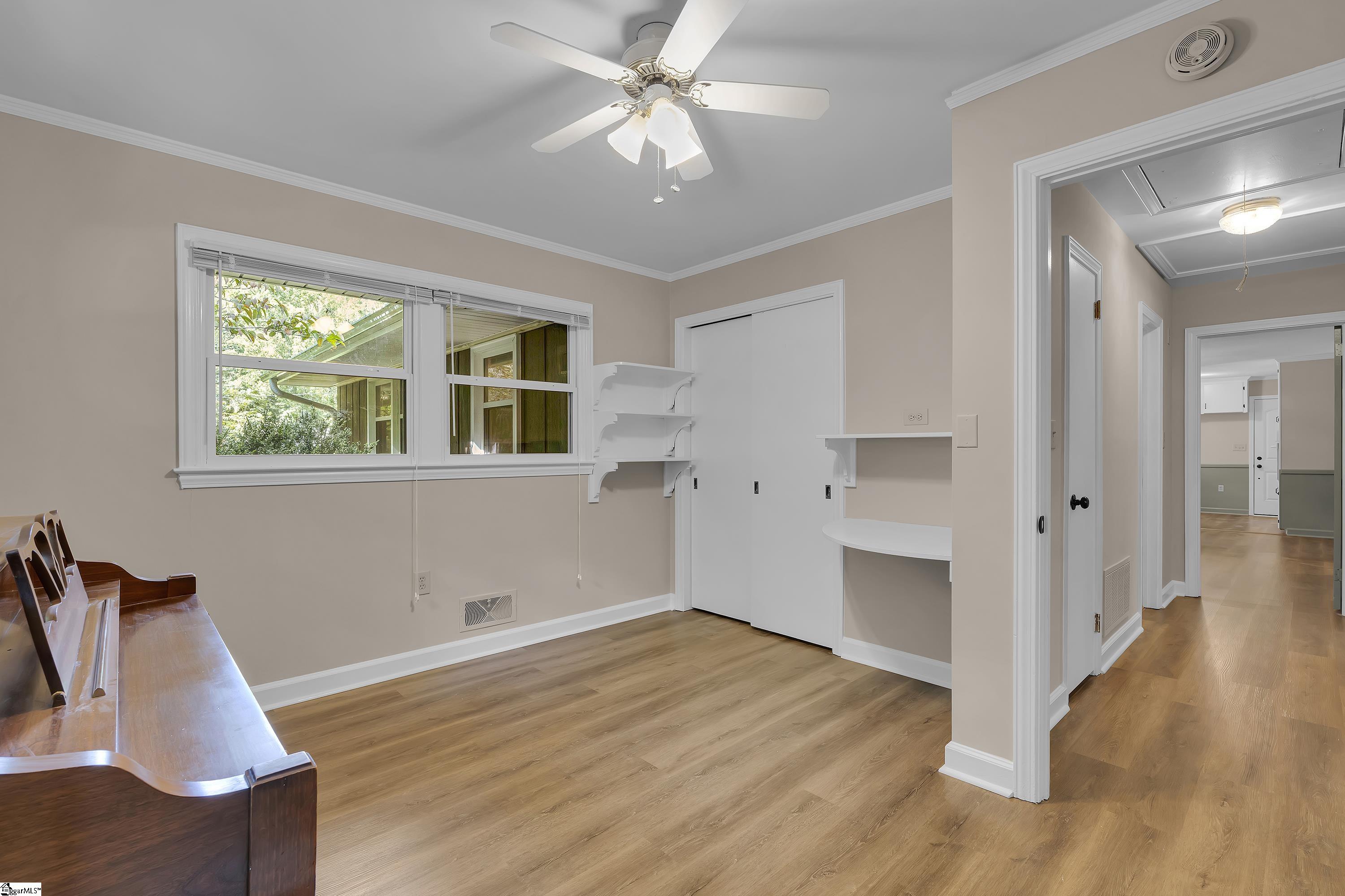 204 Brook Forest Drive Property Photo 20