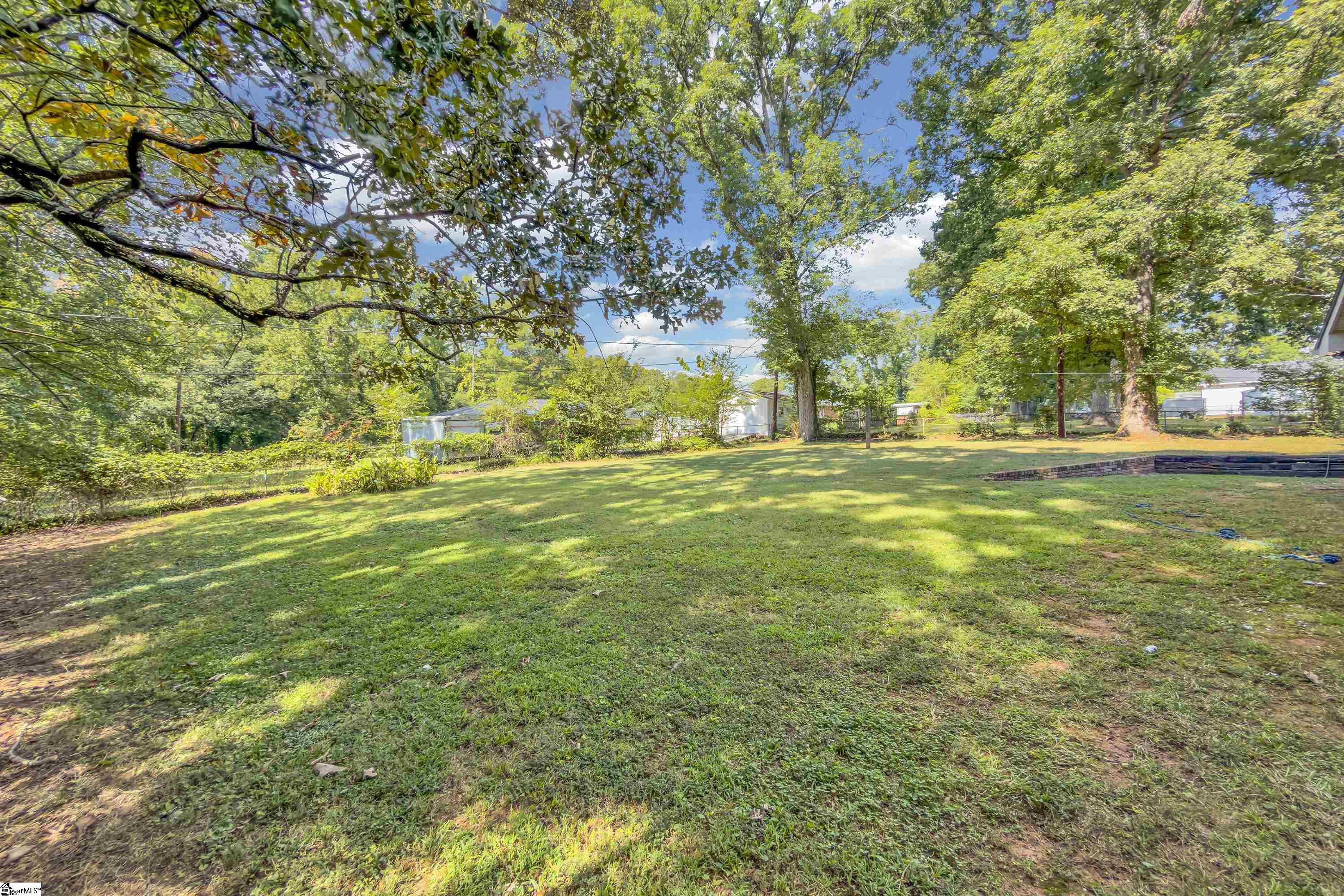 204 Brook Forest Drive Property Photo 30