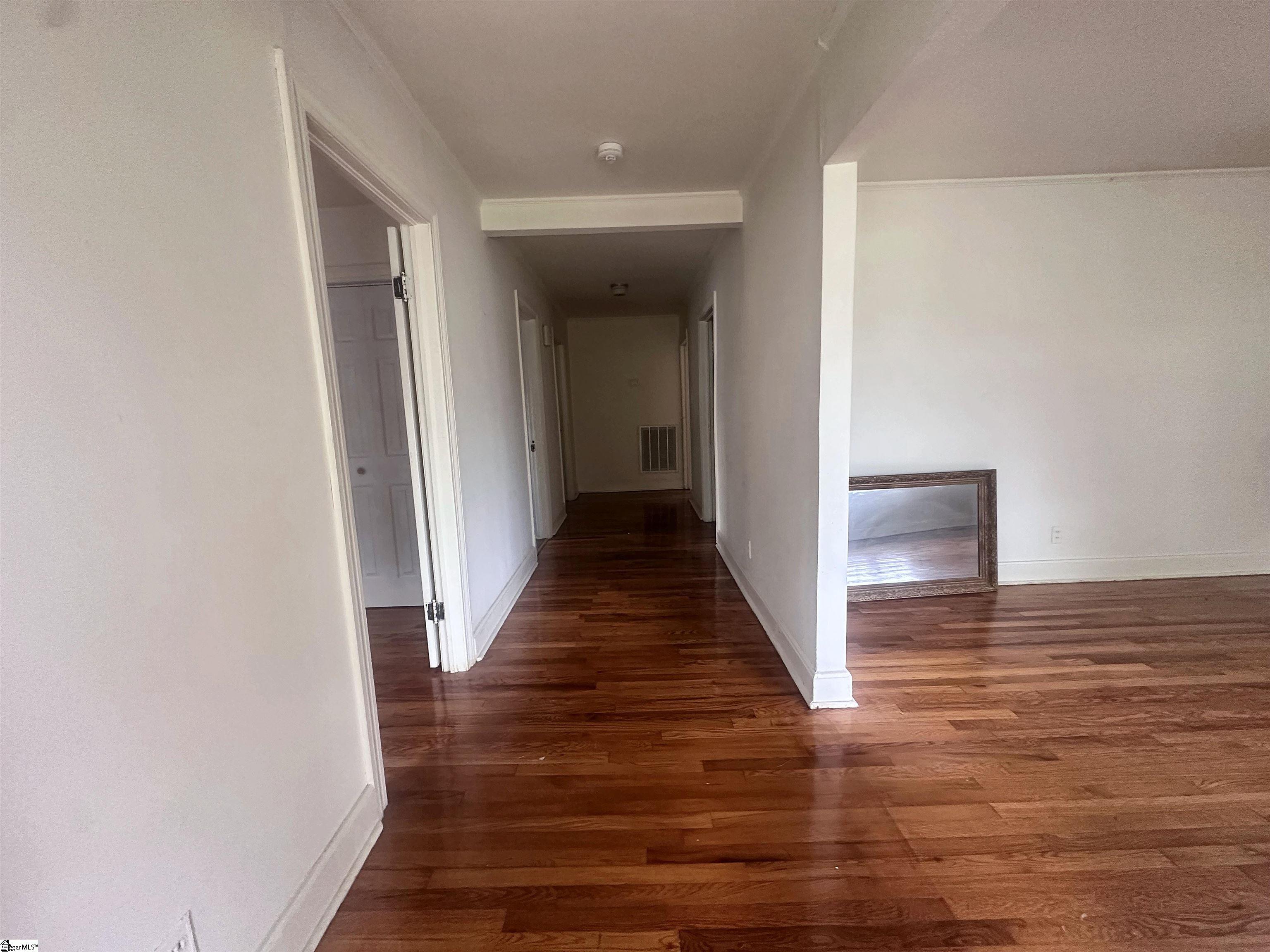 308 W Ellenberg Avenue Property Photo 2
