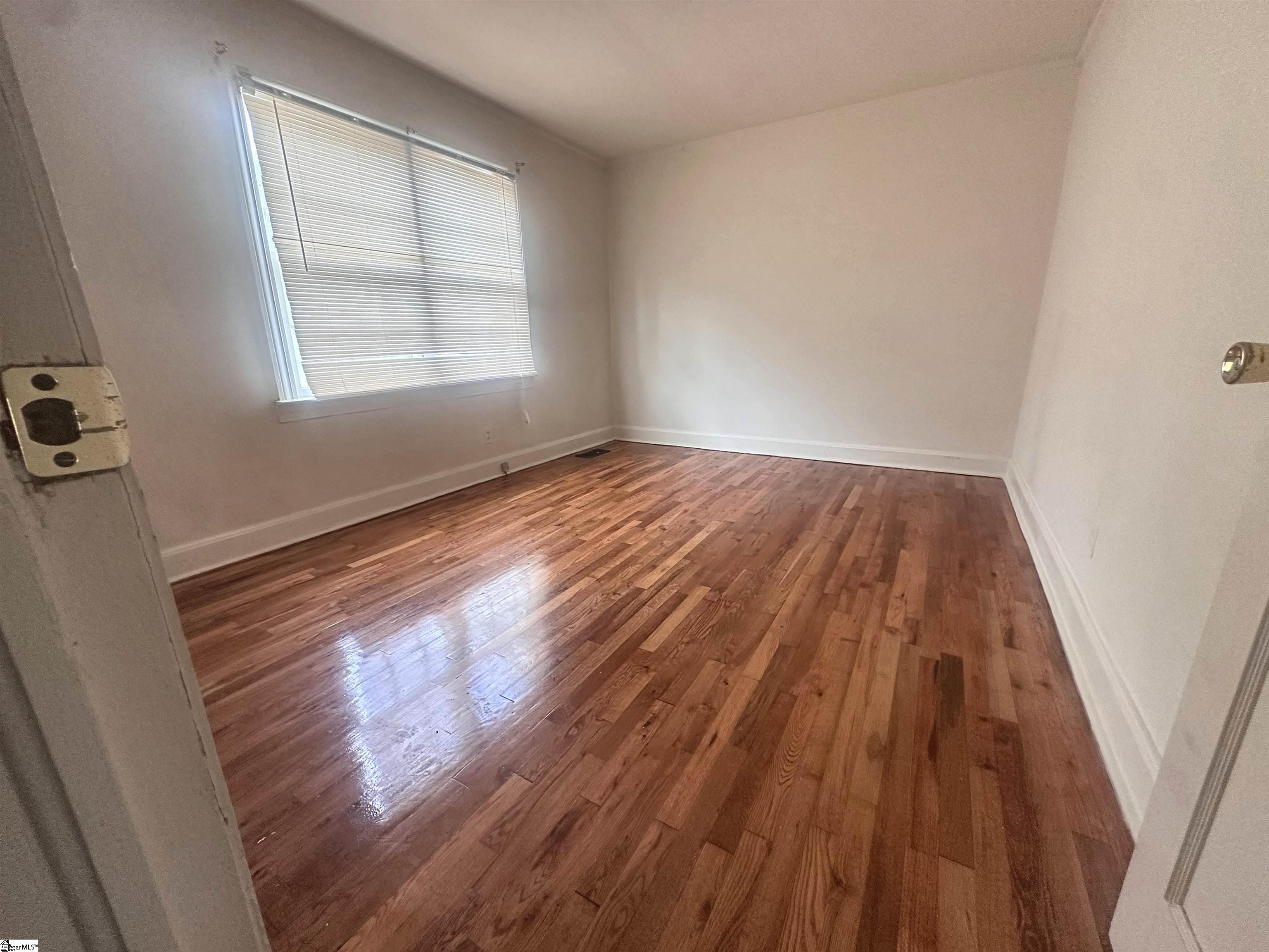 308 W Ellenberg Avenue Property Photo 6