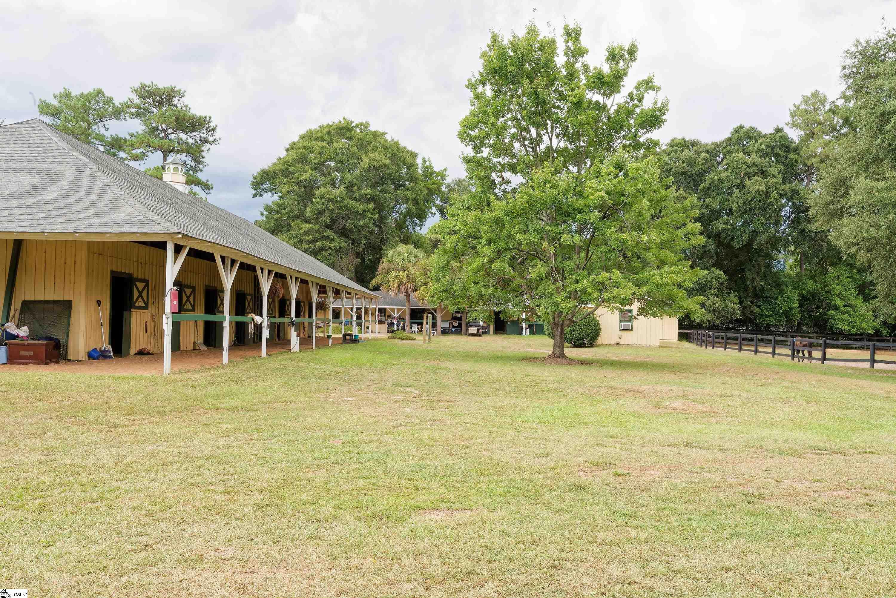 844 Property Photo 4
