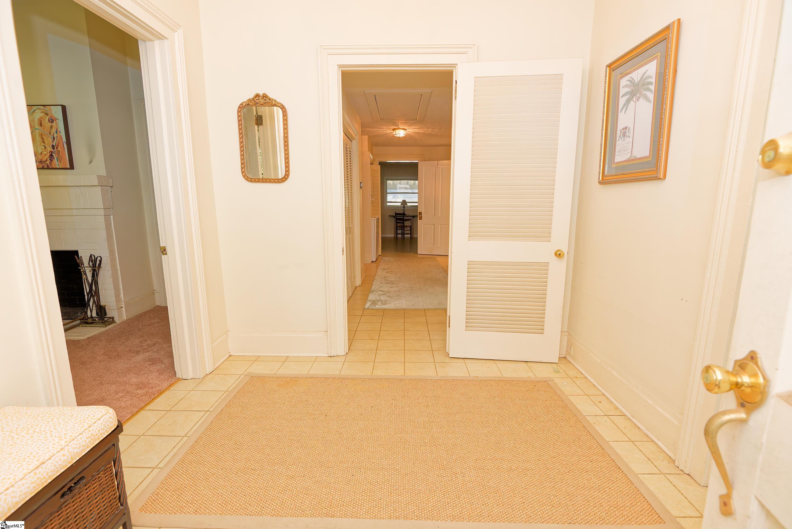 844 Property Photo 20