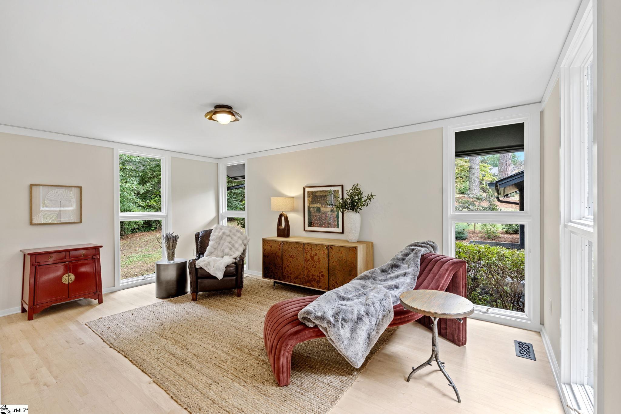 310 Henderson Road Property Photo 13