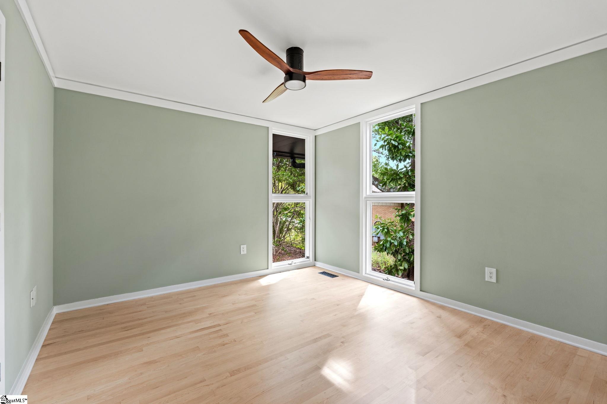 310 Henderson Road Property Photo 20