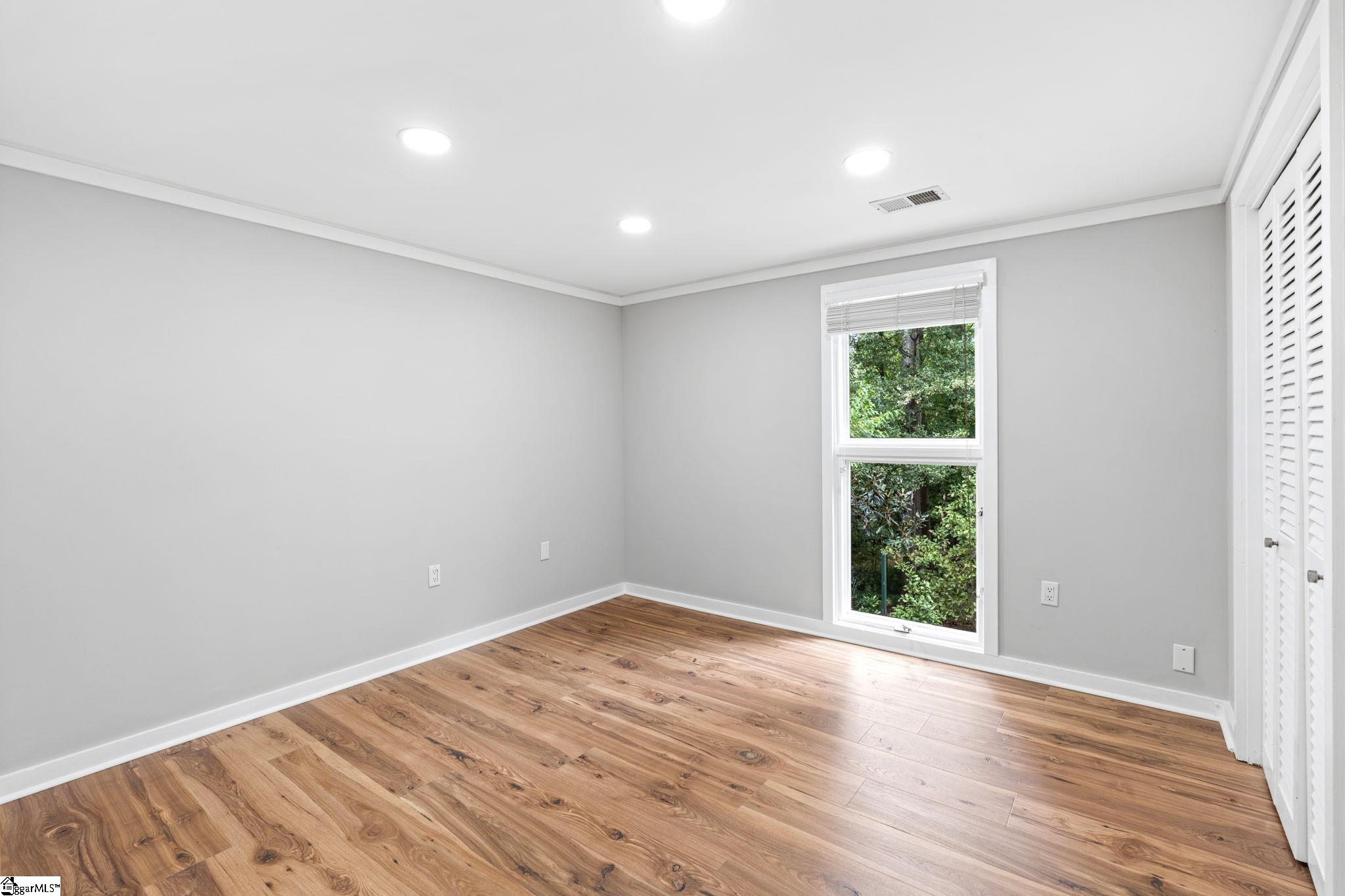 310 Henderson Road Property Photo 25