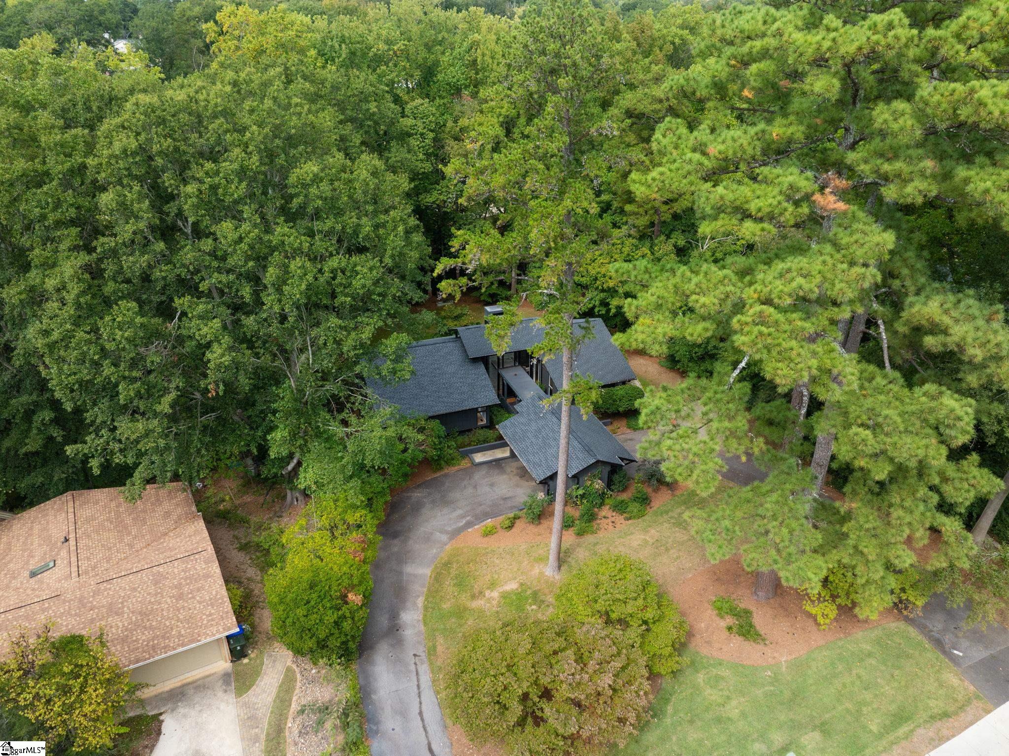 310 Henderson Road Property Photo 33