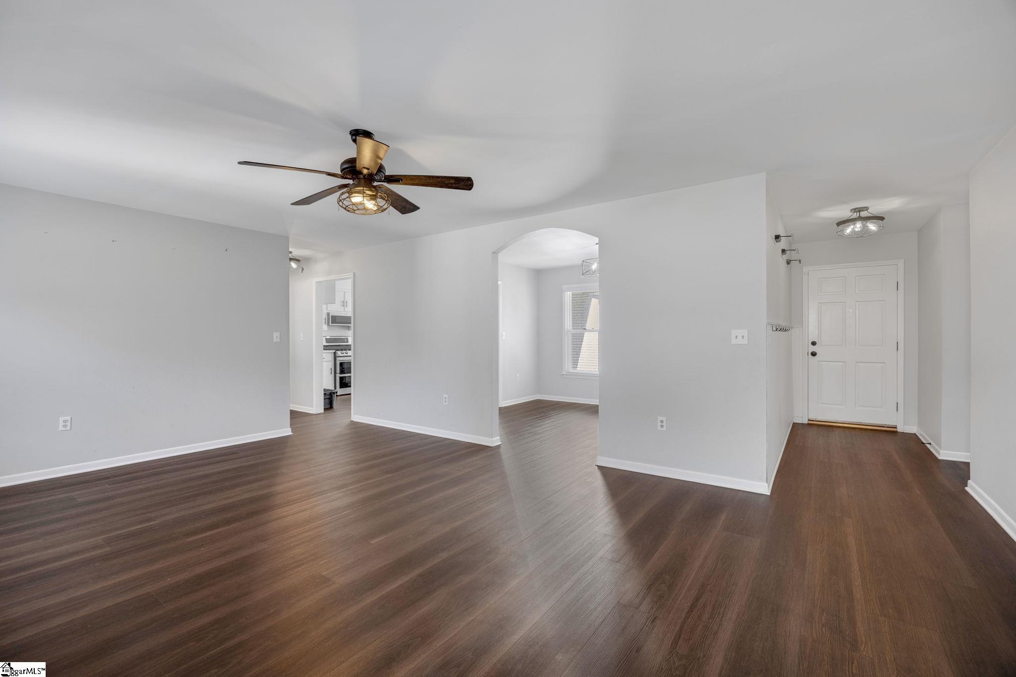 211 N Catherine Street Property Photo 6