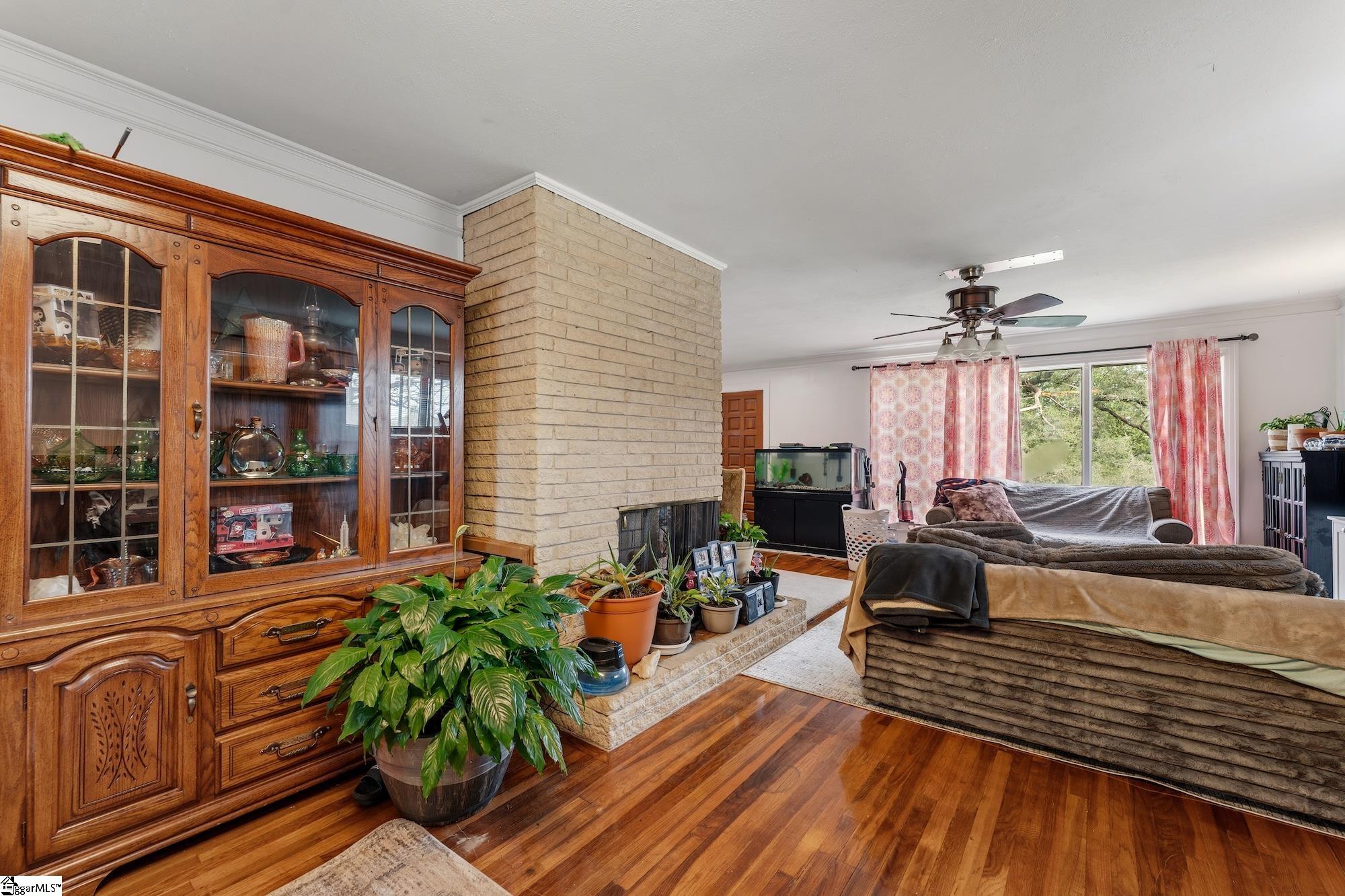 6 Pine Hill Drive Property Photo 4