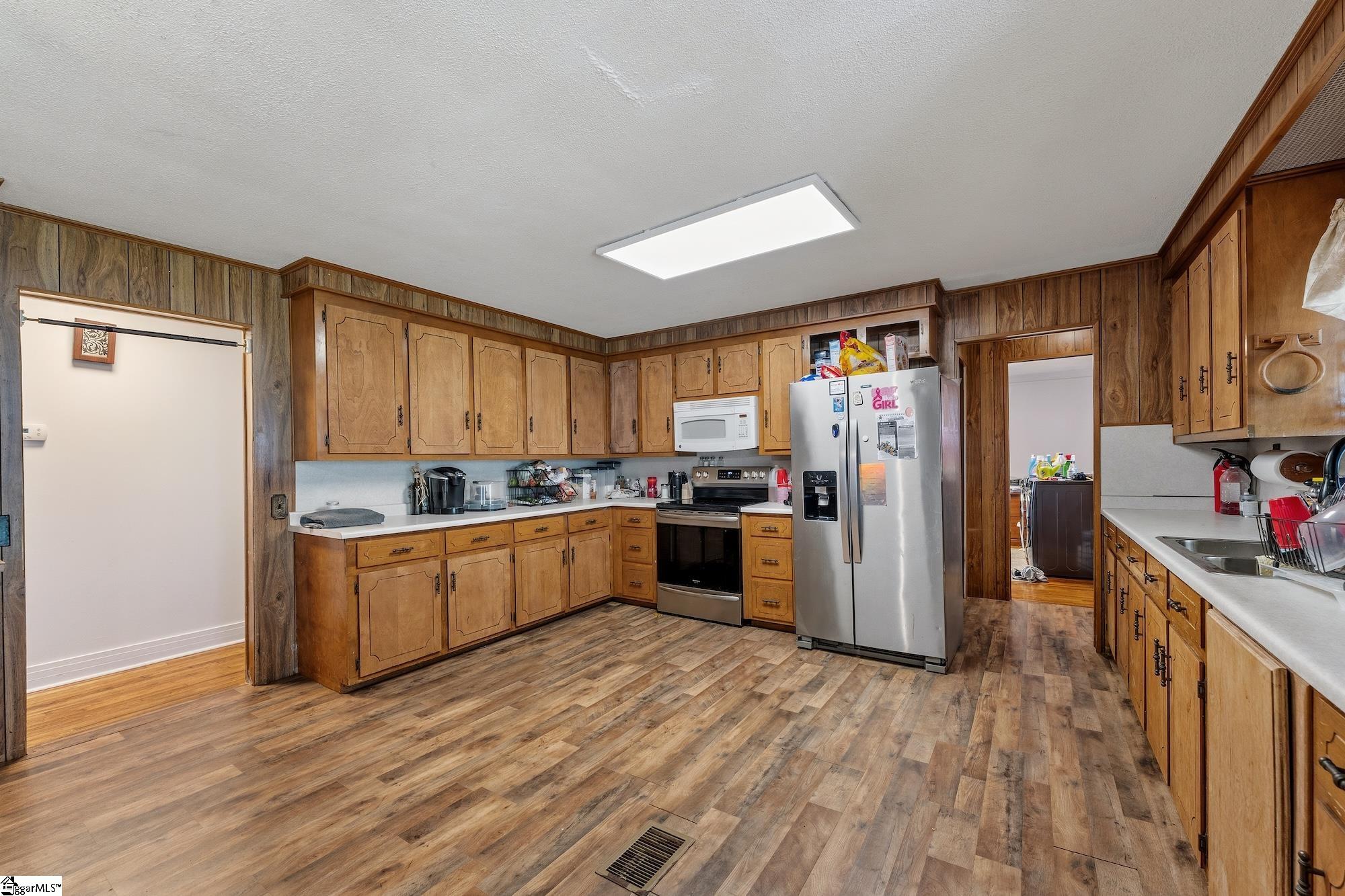 6 Pine Hill Drive Property Photo 11