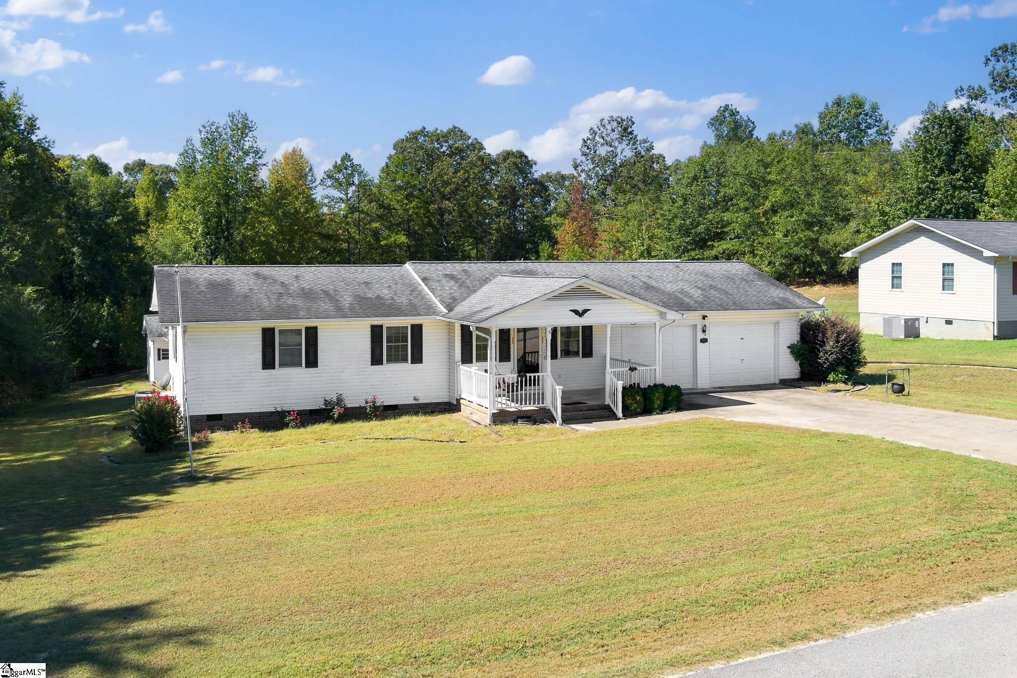 1606154 Property Photo 3