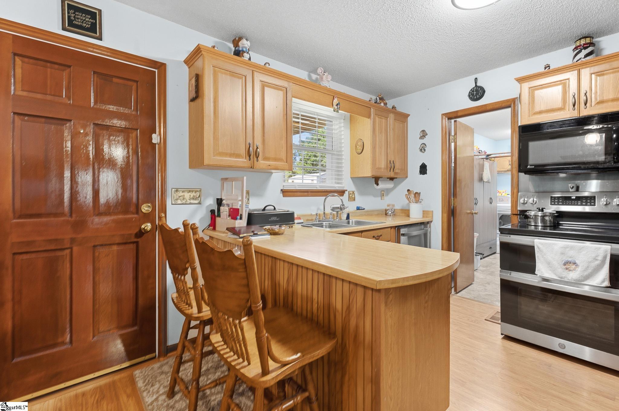 1606154 Property Photo 8