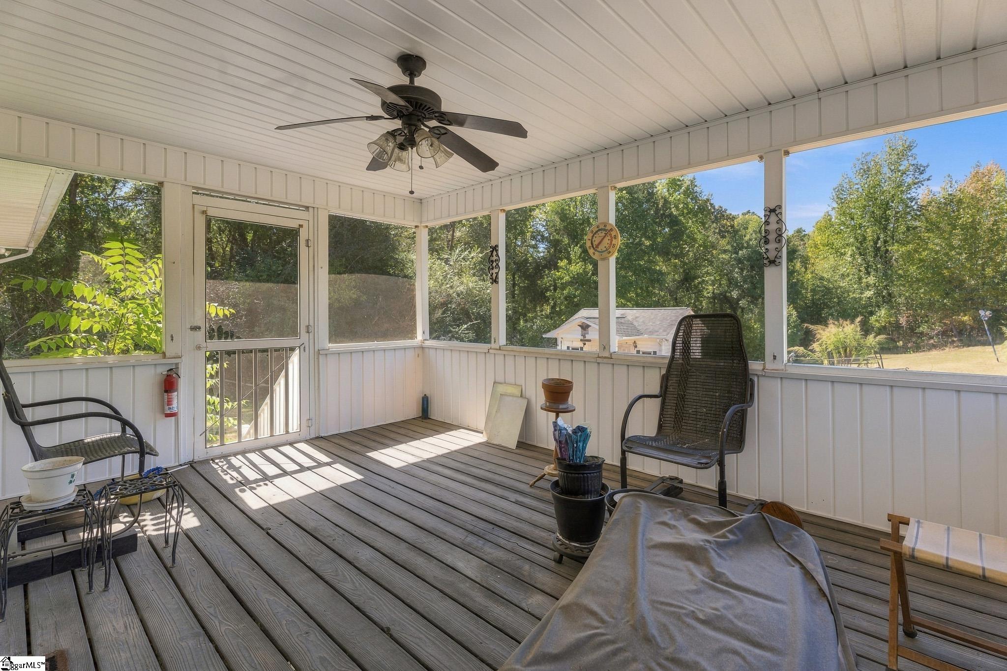 1606154 Property Photo 16