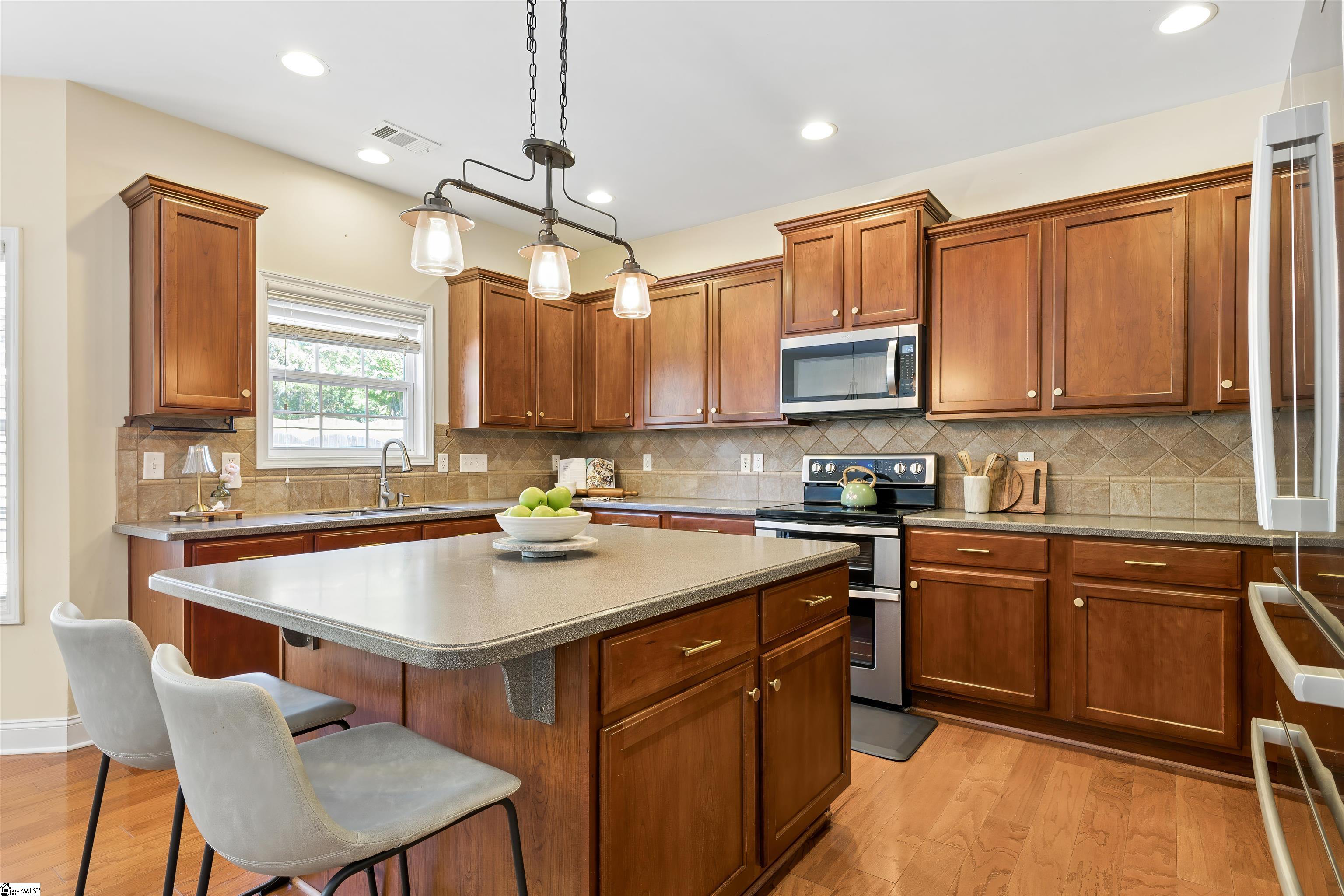 120 Wild Meadow Drive Property Photo 10