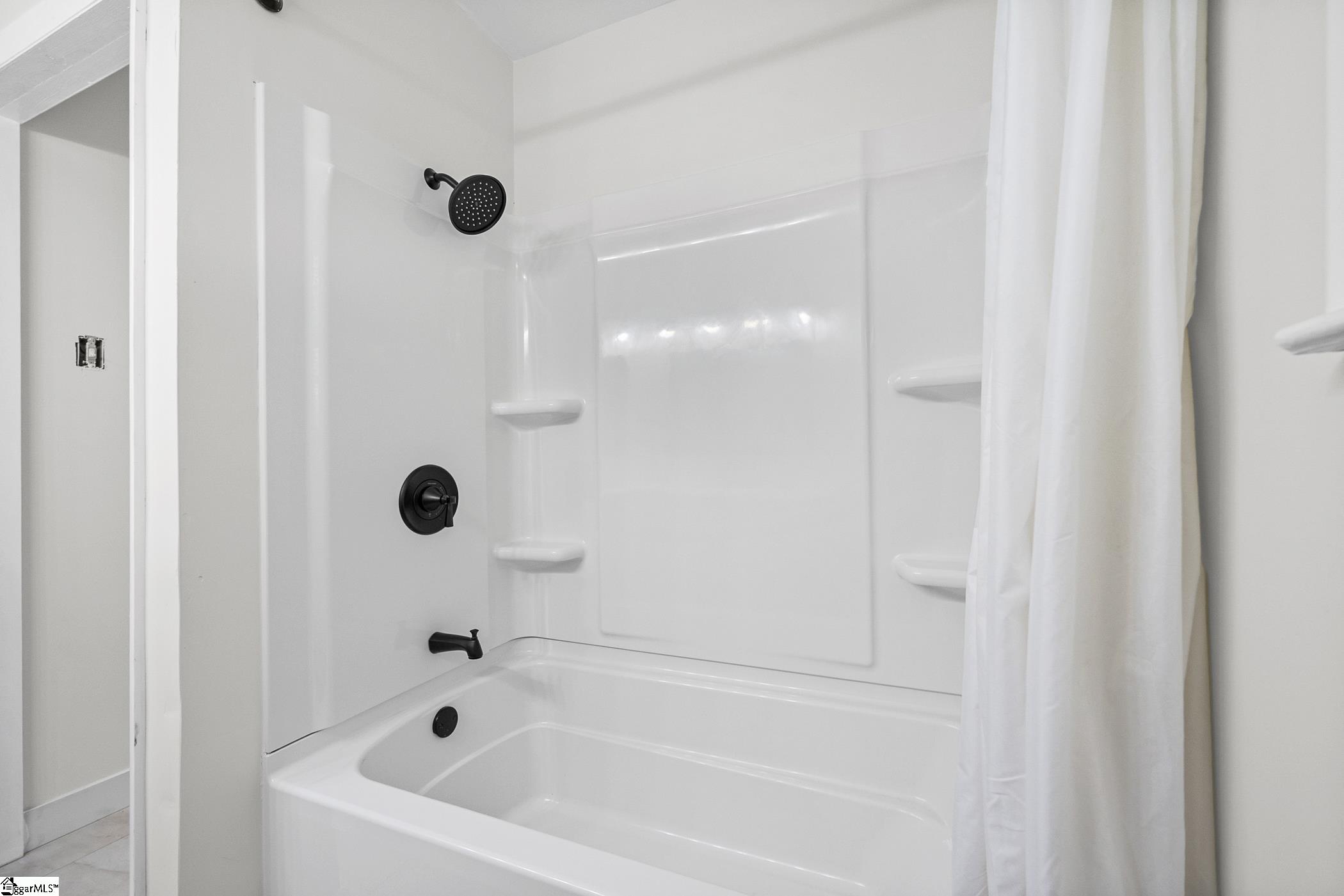 1007 E Northside Drive Property Photo 26