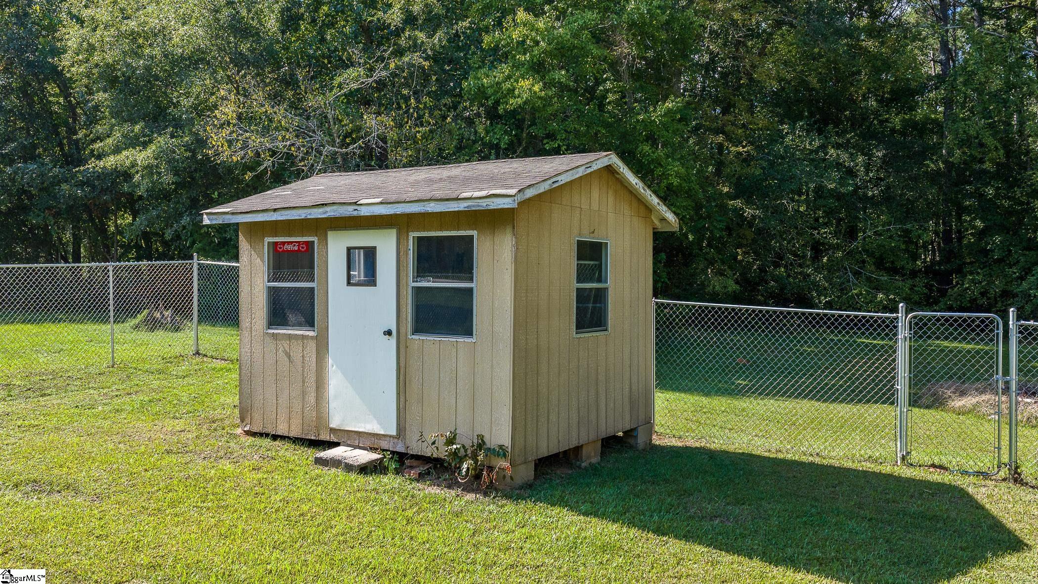 1007 E Northside Drive Property Photo 31