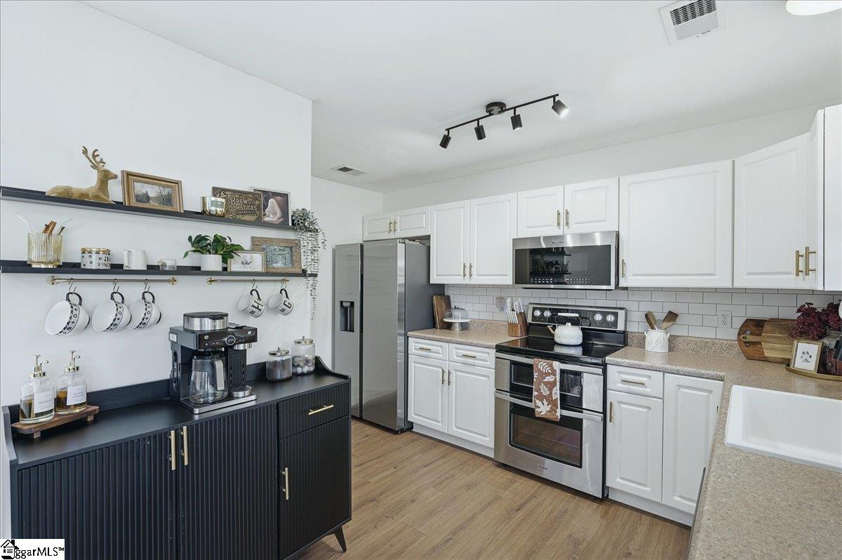 11 Corey Way Property Photo 11
