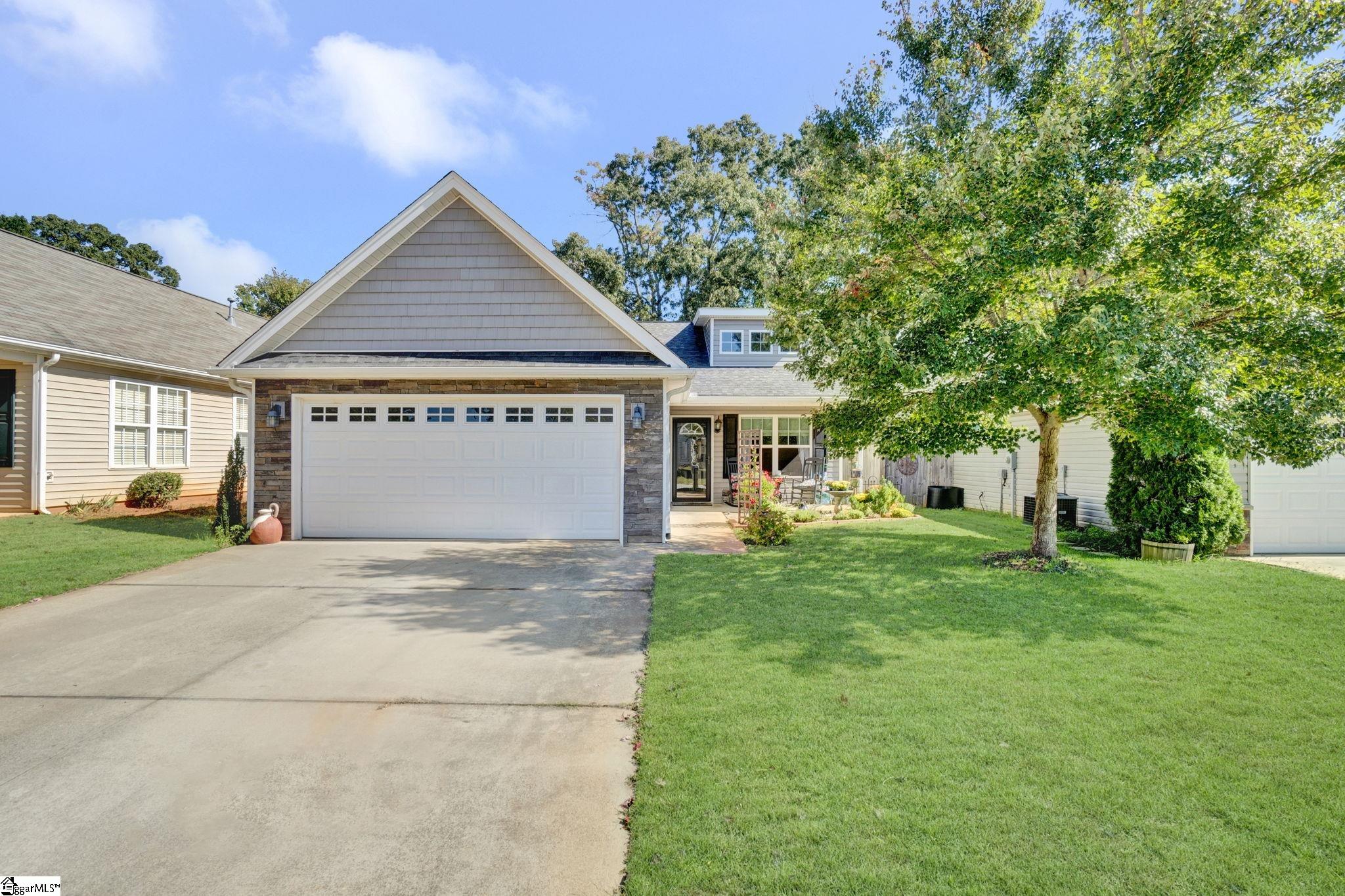 111 Perthwood Place Property Photo 2
