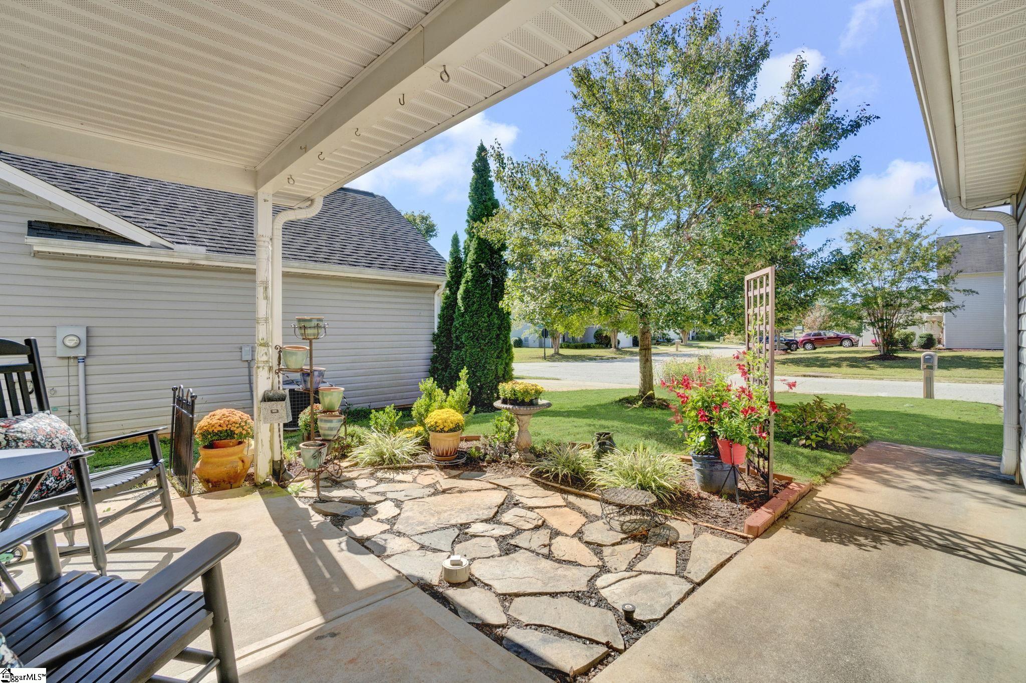 111 Perthwood Place Property Photo 4
