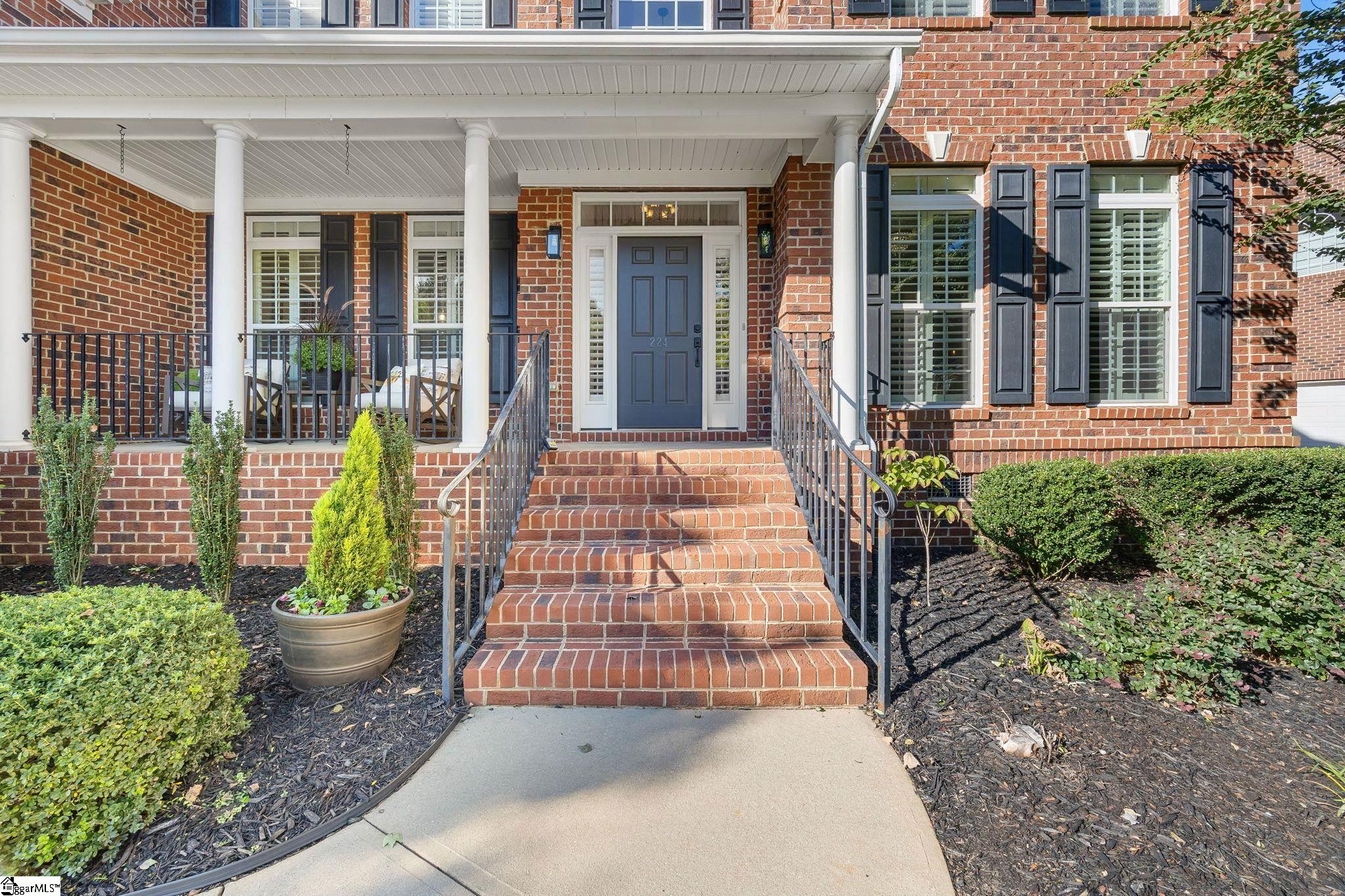 224 Highgrove Court Property Photo 4