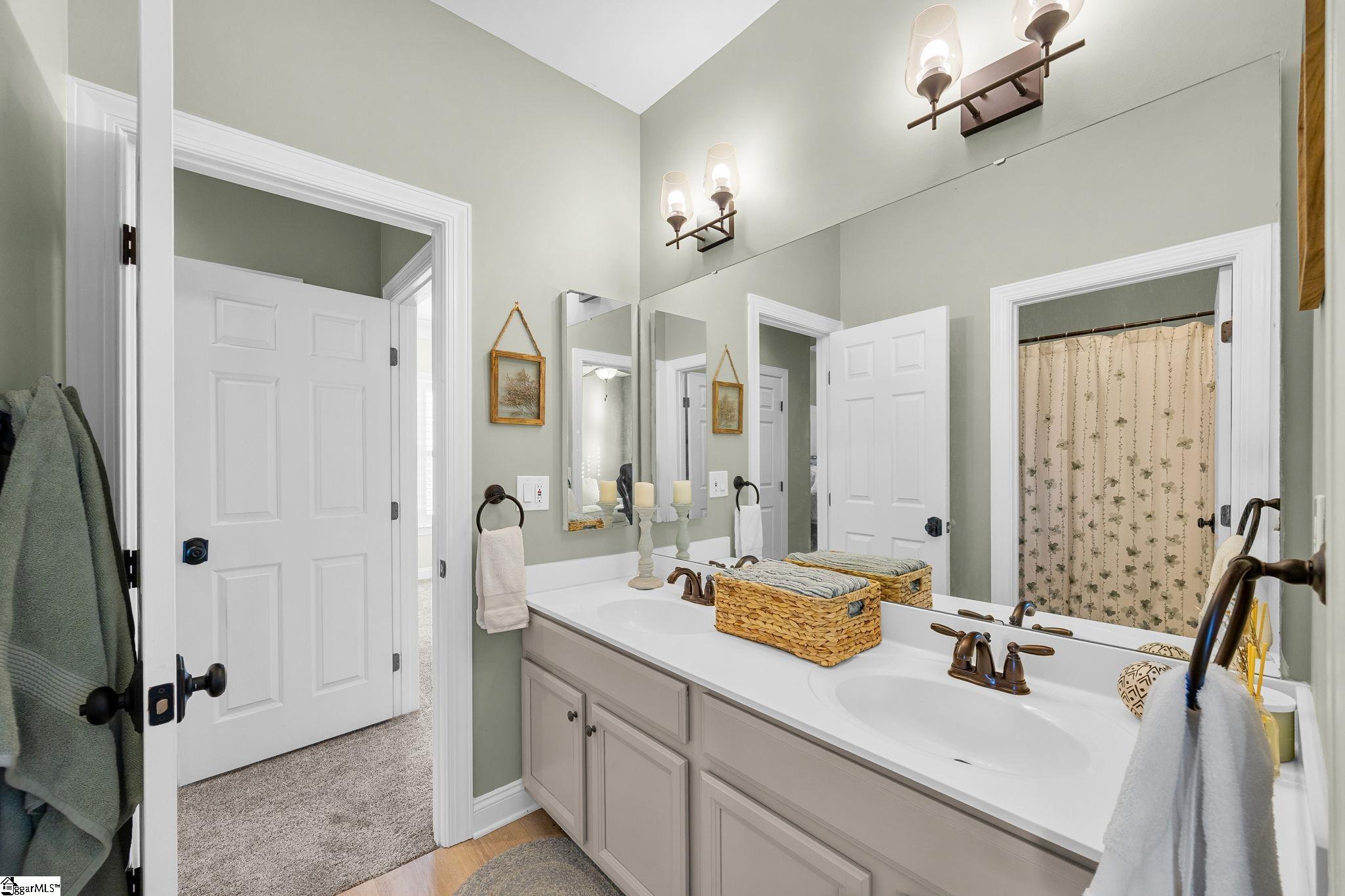 224 Highgrove Court Property Photo 31