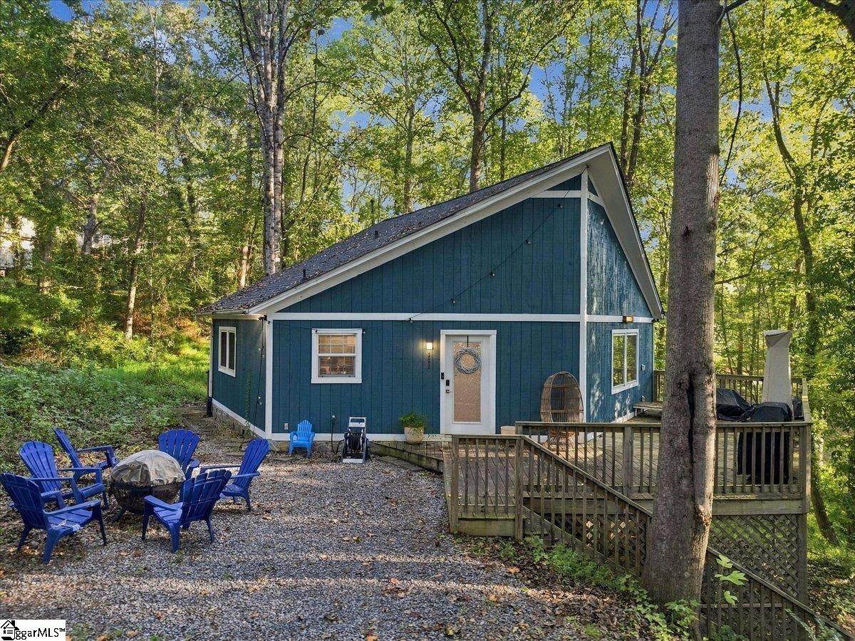 111 Lazy River Lane Property Photo 3