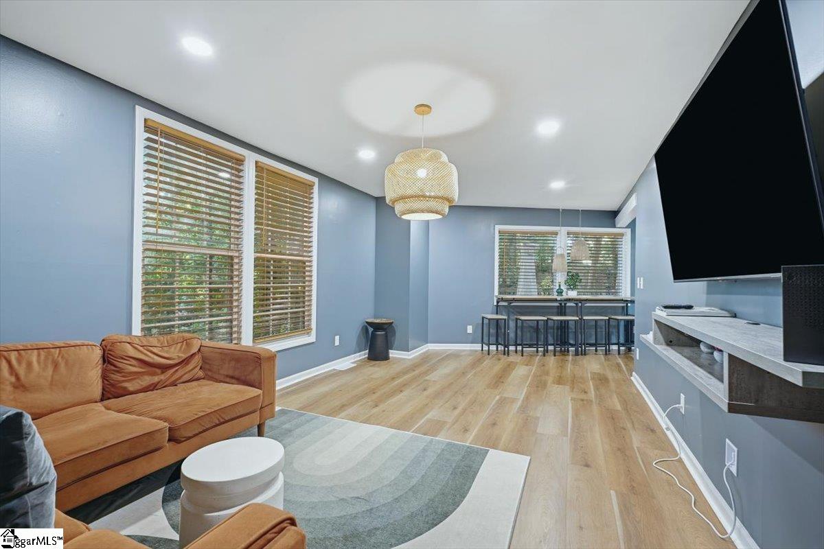 111 Lazy River Lane Property Photo 5