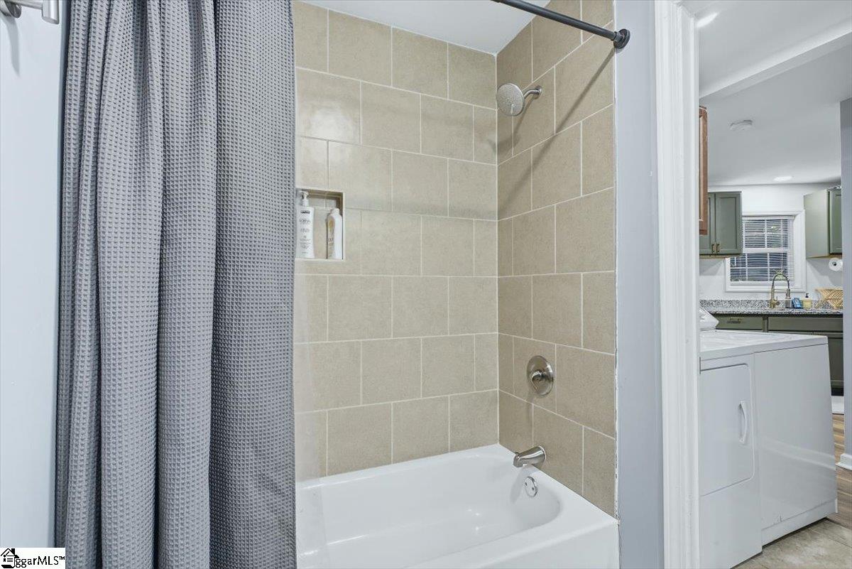 111 Lazy River Lane Property Photo 16
