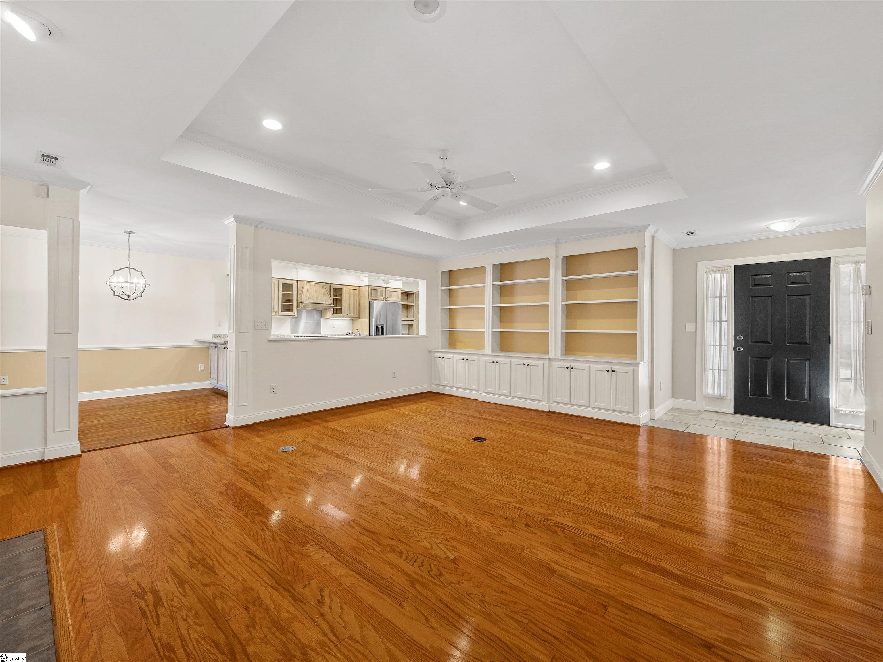 300 Redspire Drive Property Photo 8