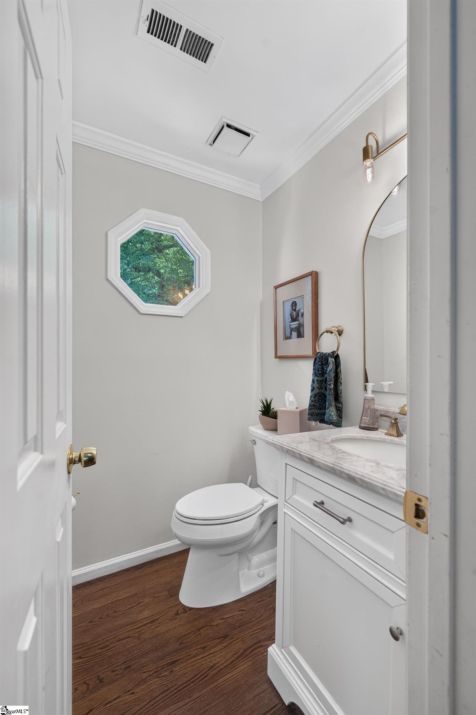 1 Indian Laurel Court Property Photo 4