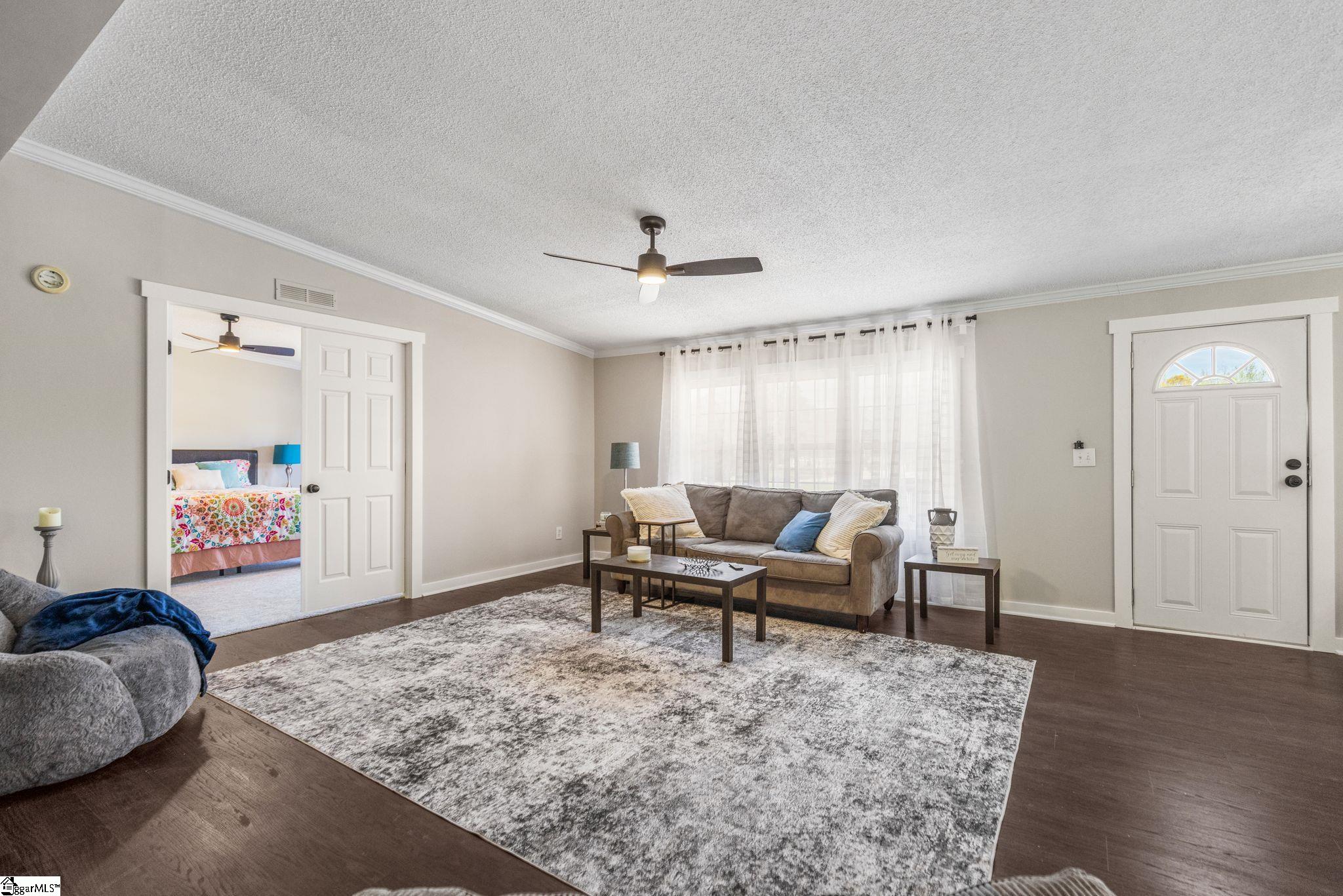 106 Freeman Drive Property Photo 4