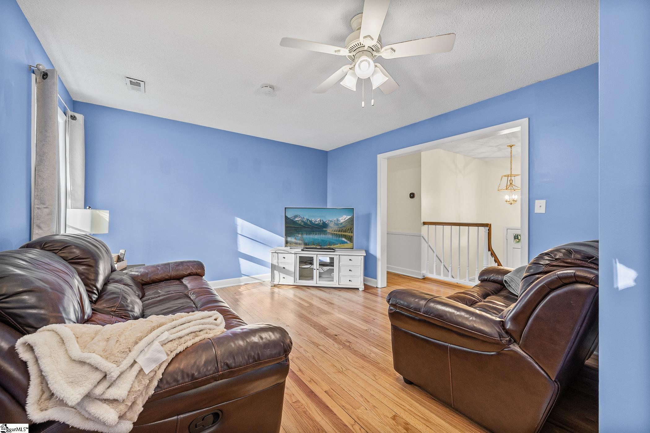 218 Lakewood Drive Property Photo 4