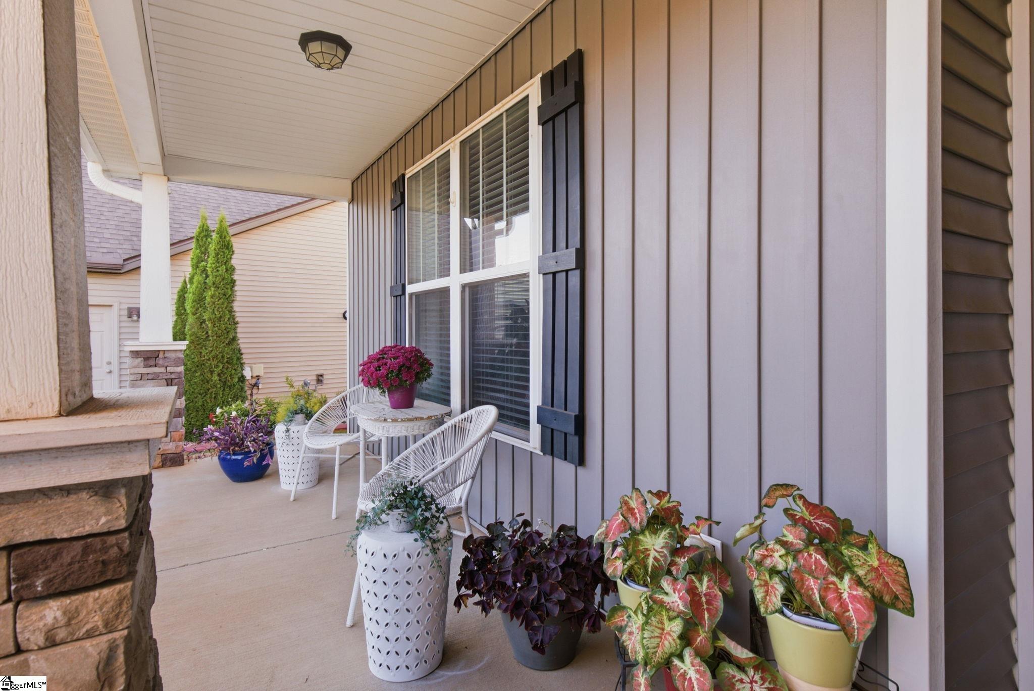 318 Stallion Road Property Photo 9