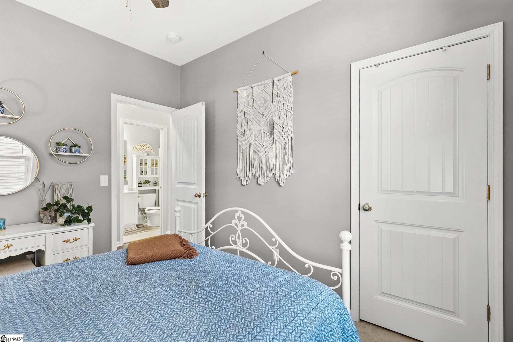 318 Stallion Road Property Photo 24