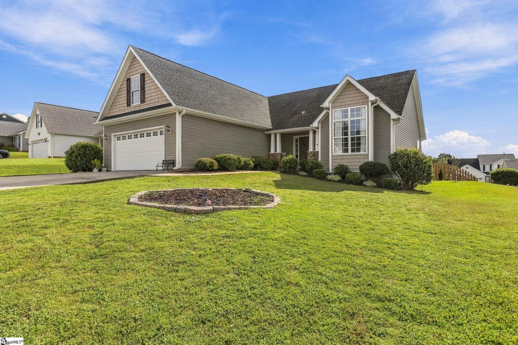 4 Clematis Drive Property Photo 2