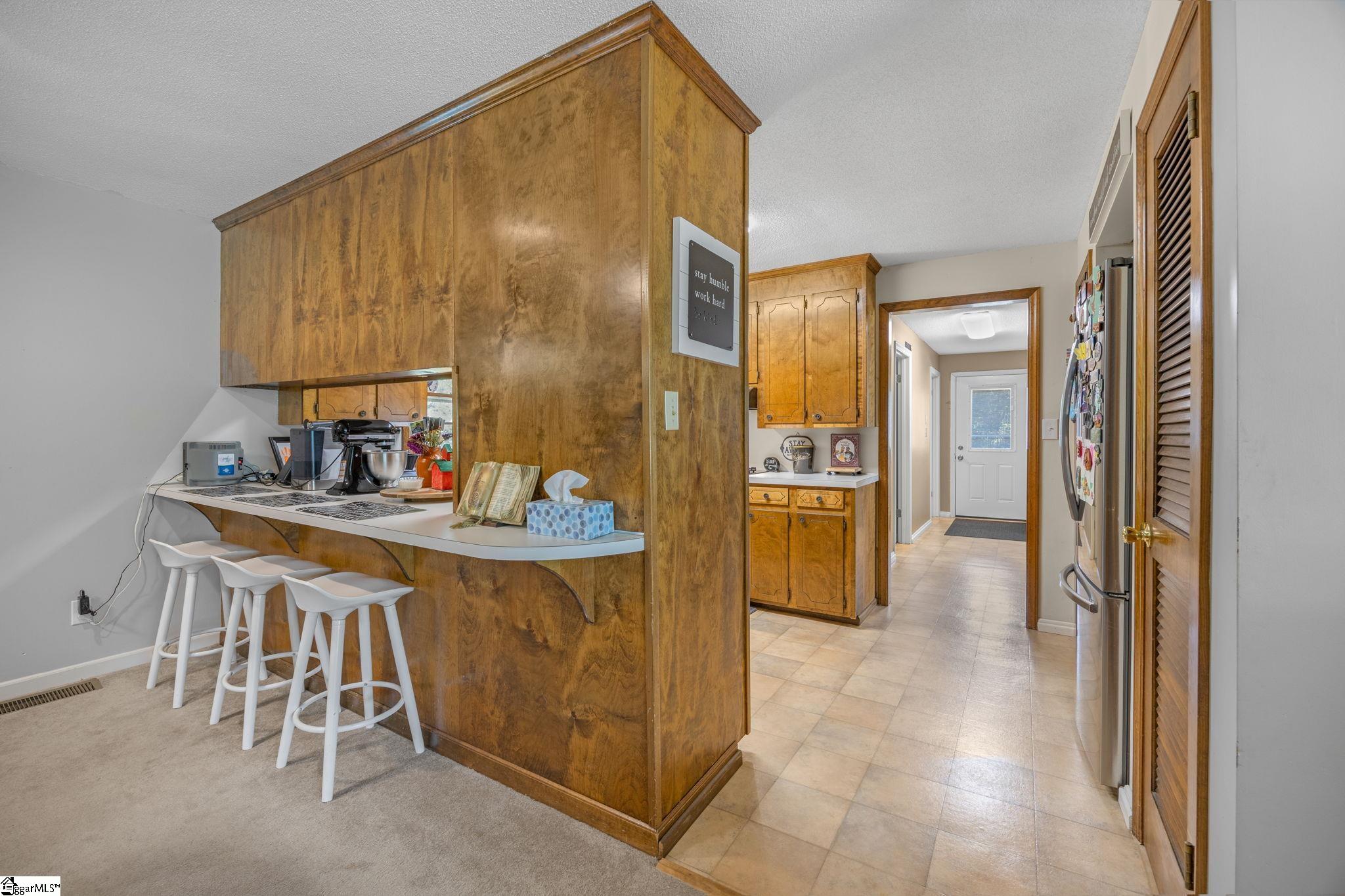 322 Wood Valley Drive Property Photo 12