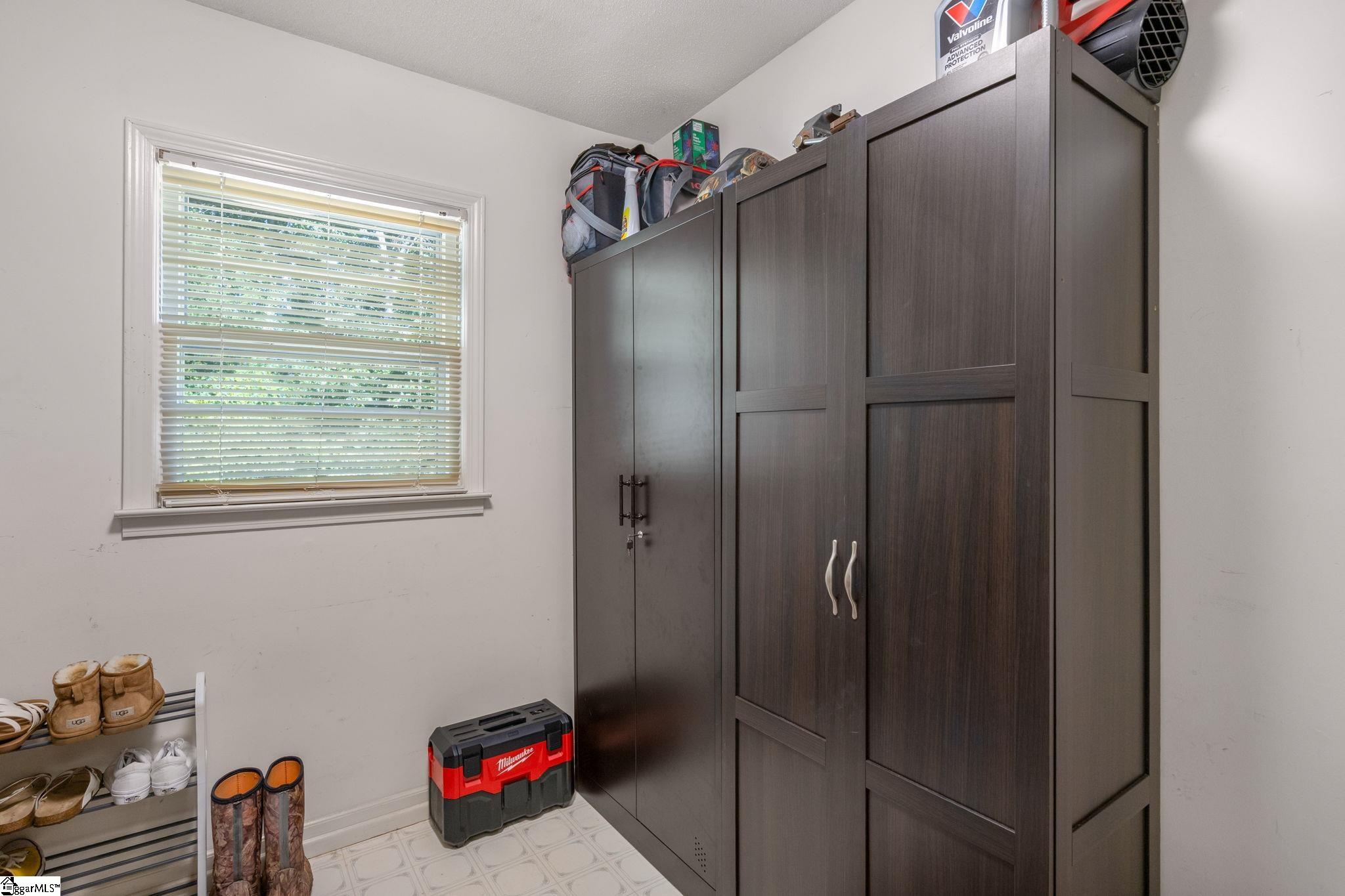 322 Wood Valley Drive Property Photo 26
