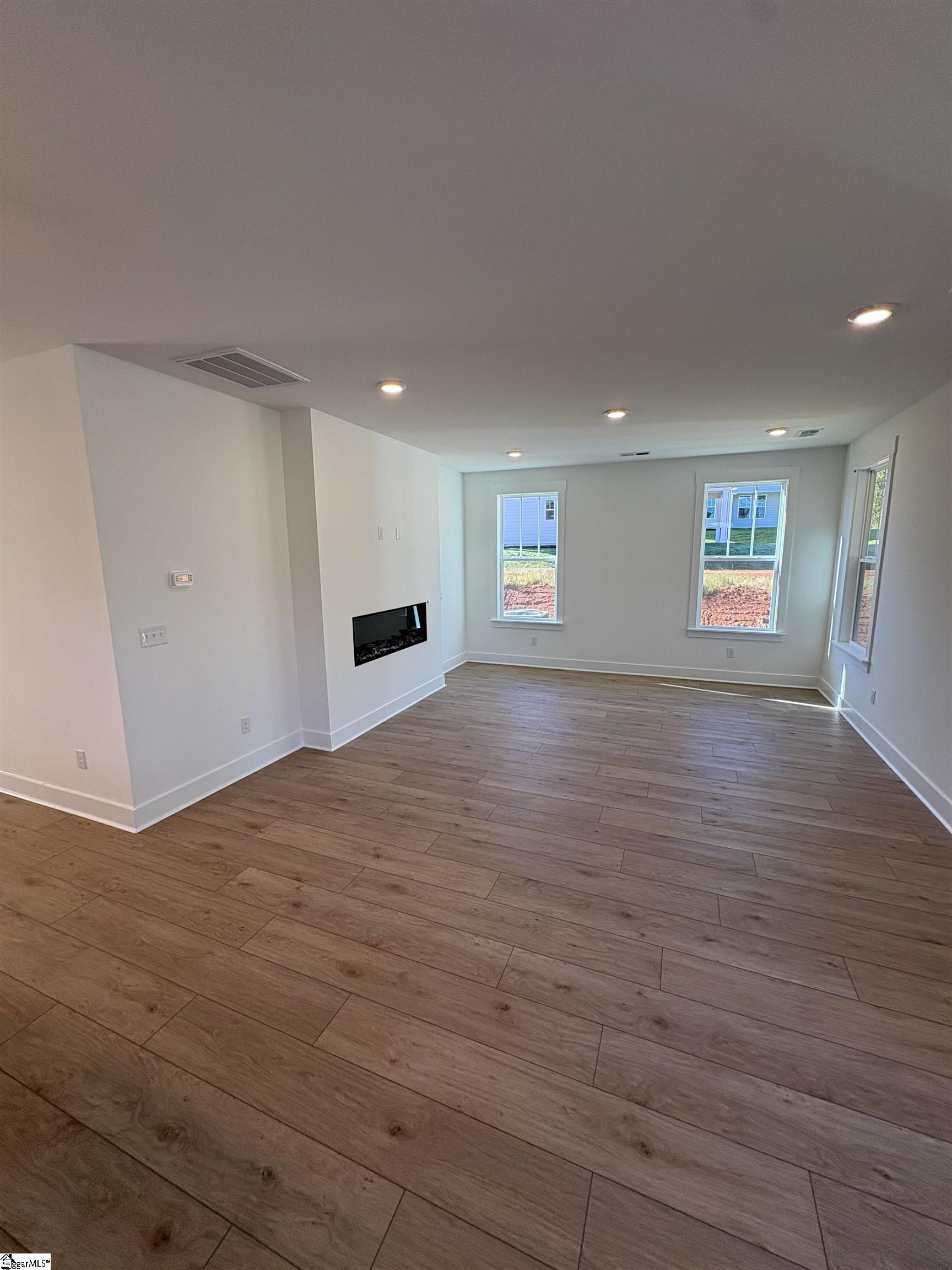 205 Burlywood Street Property Photo 4